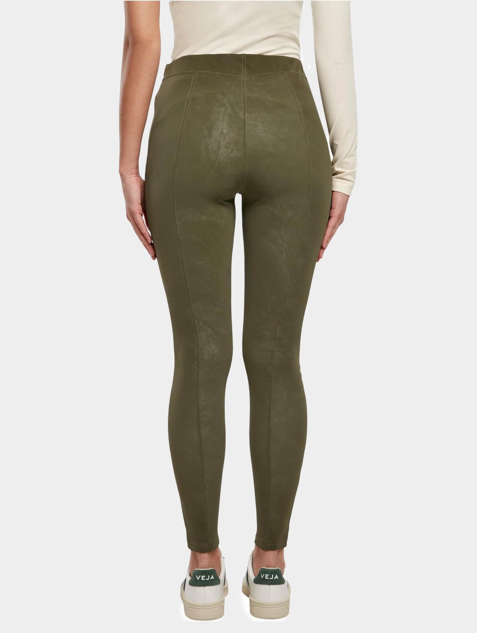 Urban Classics Ladies Washed Faux Leather Pants – Bild 2