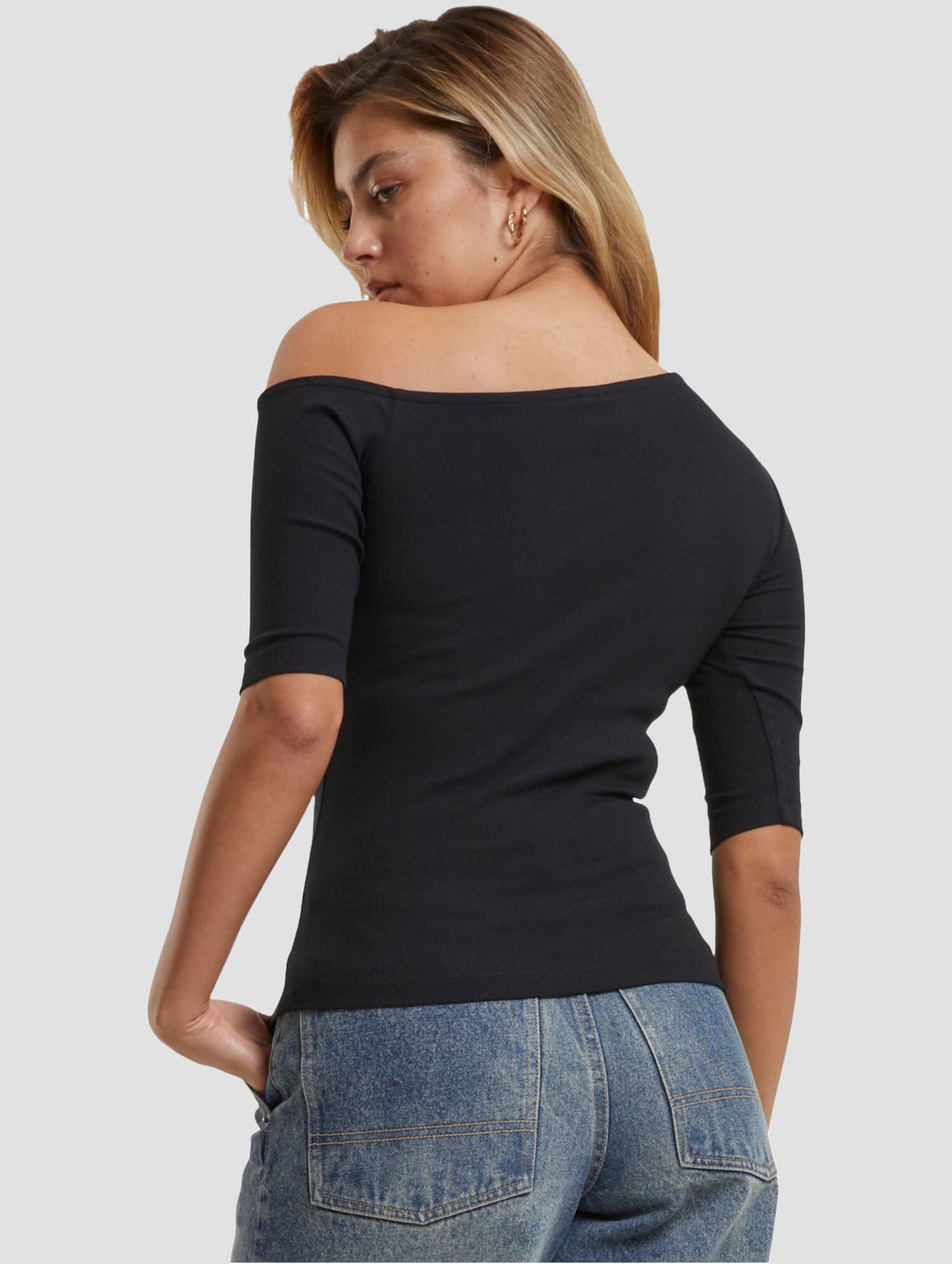 Urban Classics Ladies Essentials Asymmetric Rib Tee – Bild 2