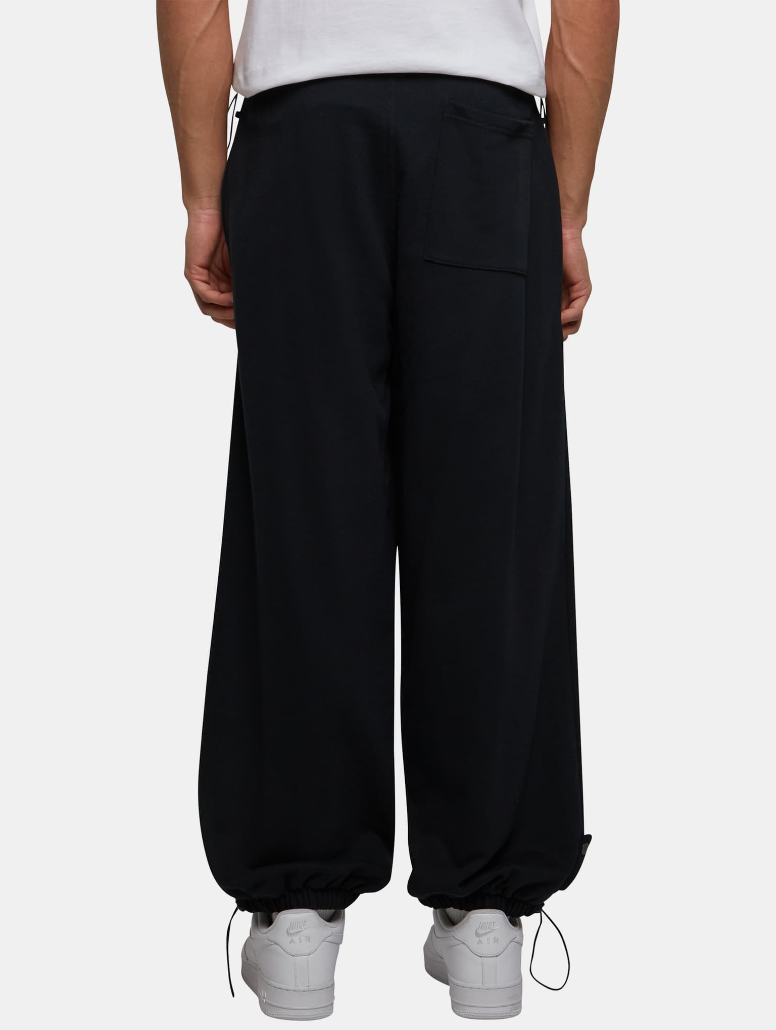 Urban Classics Parachute heavy Sweatpants – Bild 2