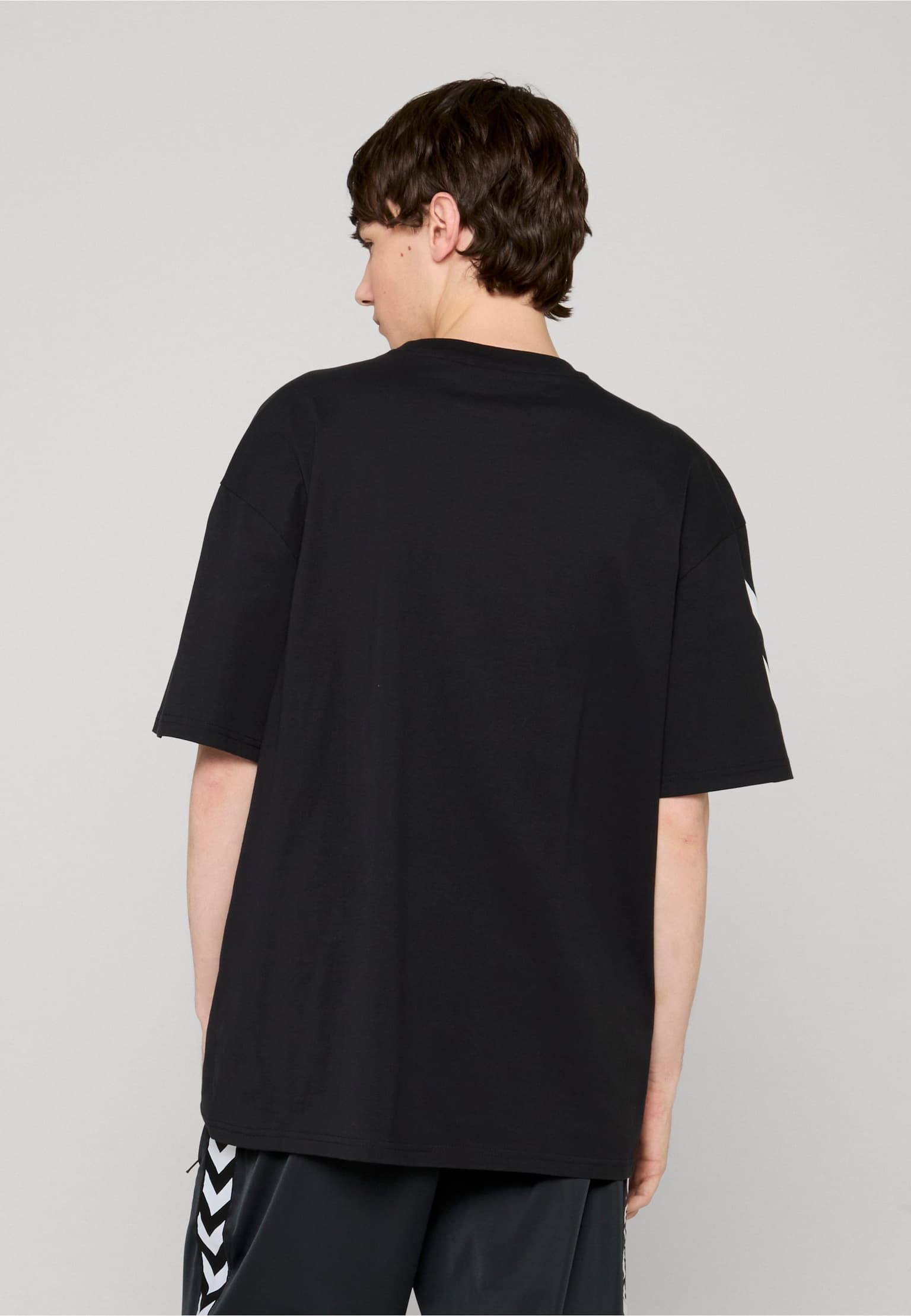Hummel Basic Sleeveprint T-Shirt – Bild 2