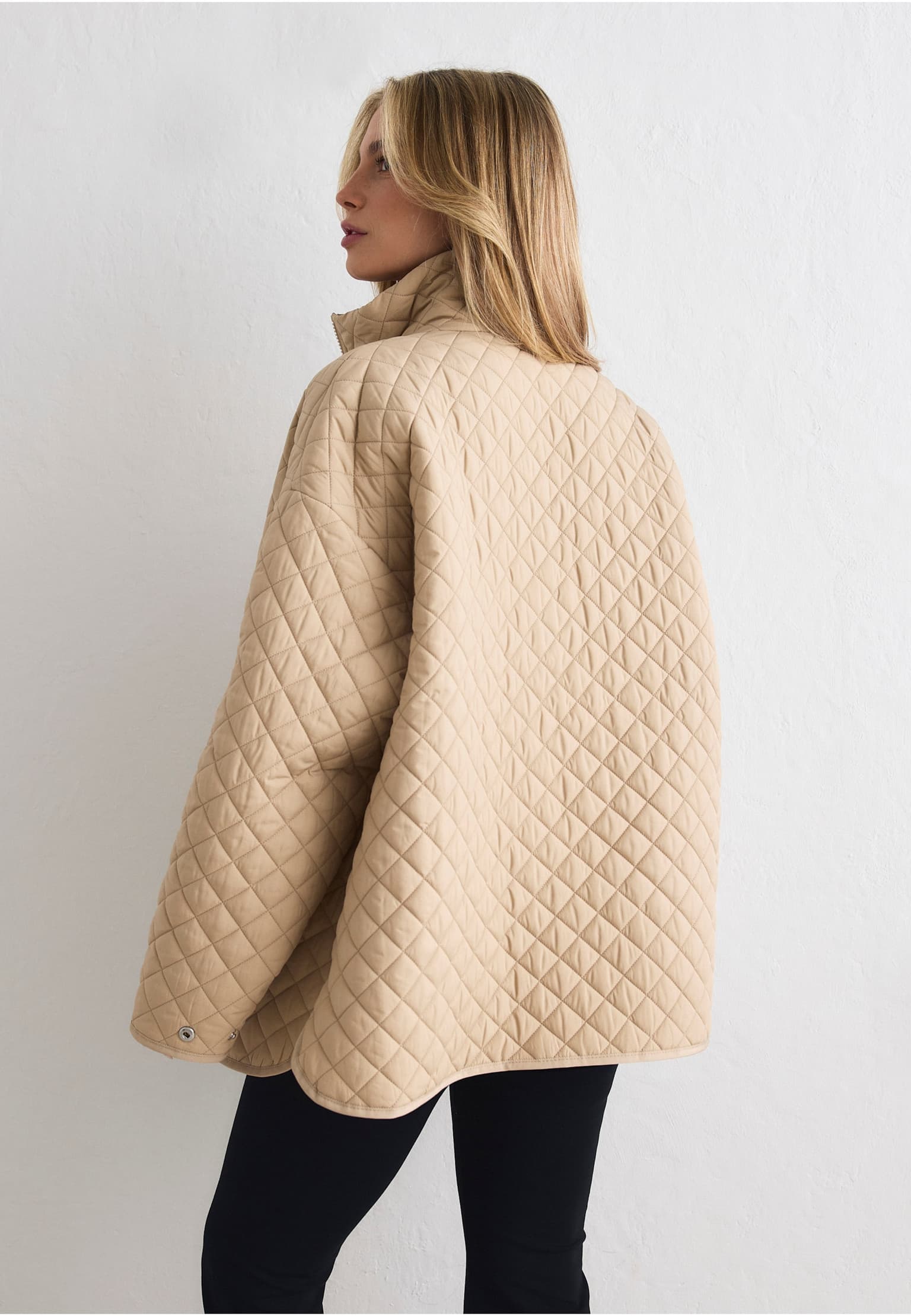 aimn Oversized Quilted Jacket – Bild 2