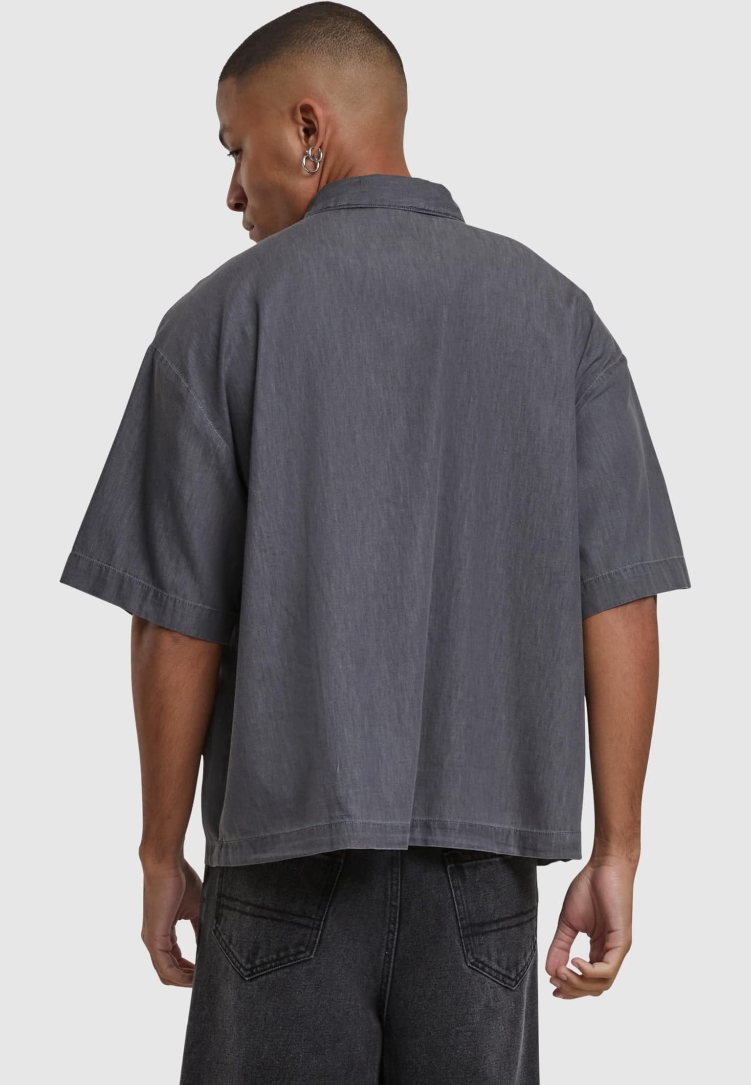 Urban Classics Lightweight Denim Shirt – Bild 2
