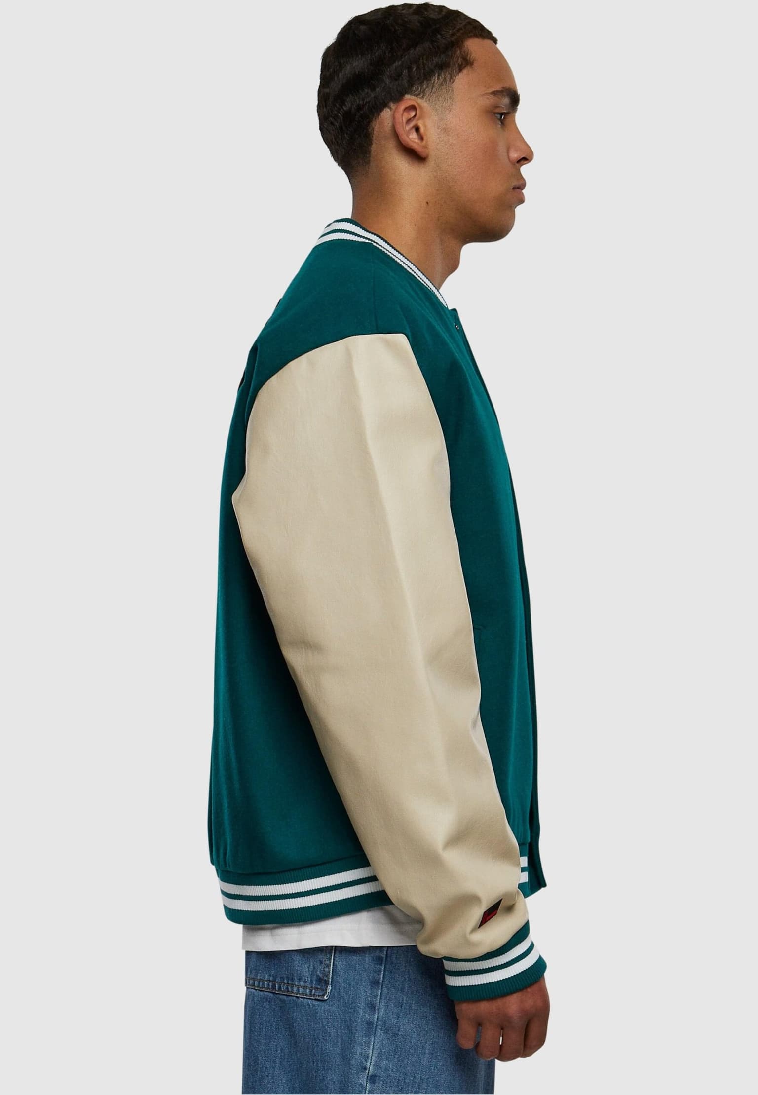 FM233-009-2 FUBU College Varsity Jacket – Bild 4