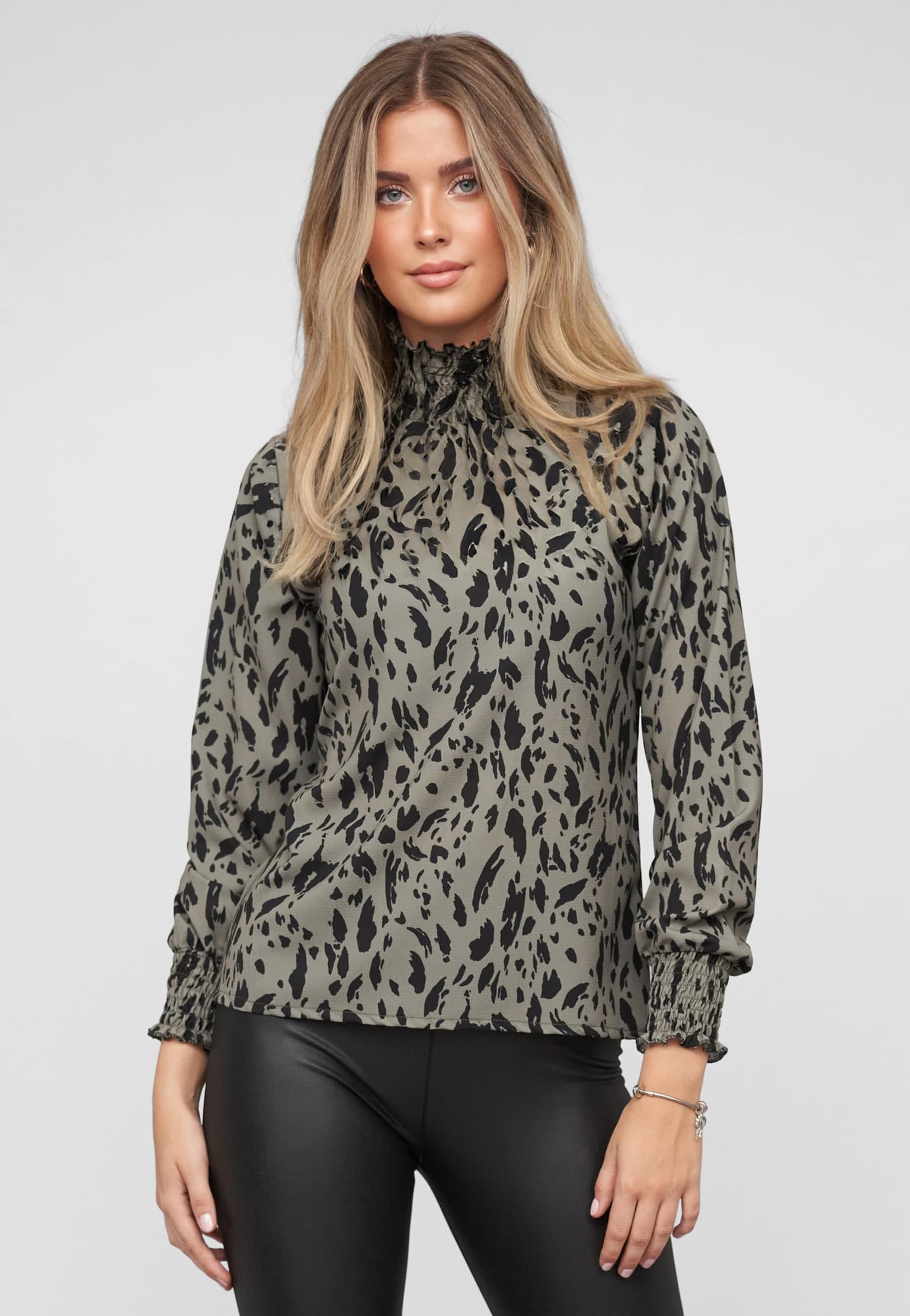 Cloud5ive Choker Blouse with leo print