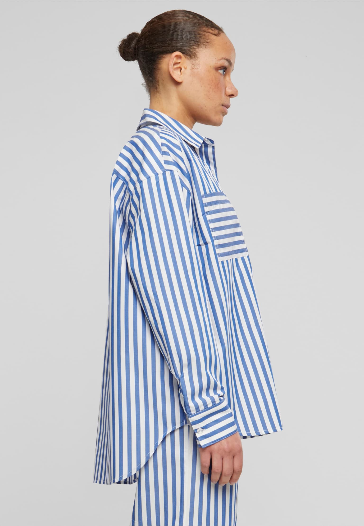 Urban Classics Ladies Striped Relaxed Shirt – Bild 4