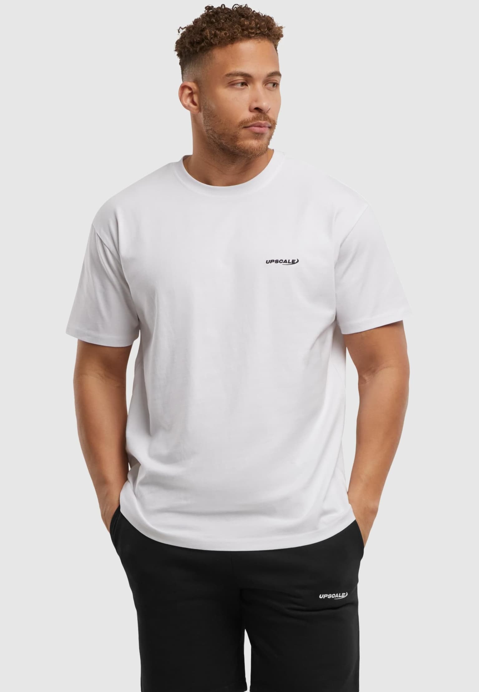 Mister Tee Upscale Core EMB Oversize