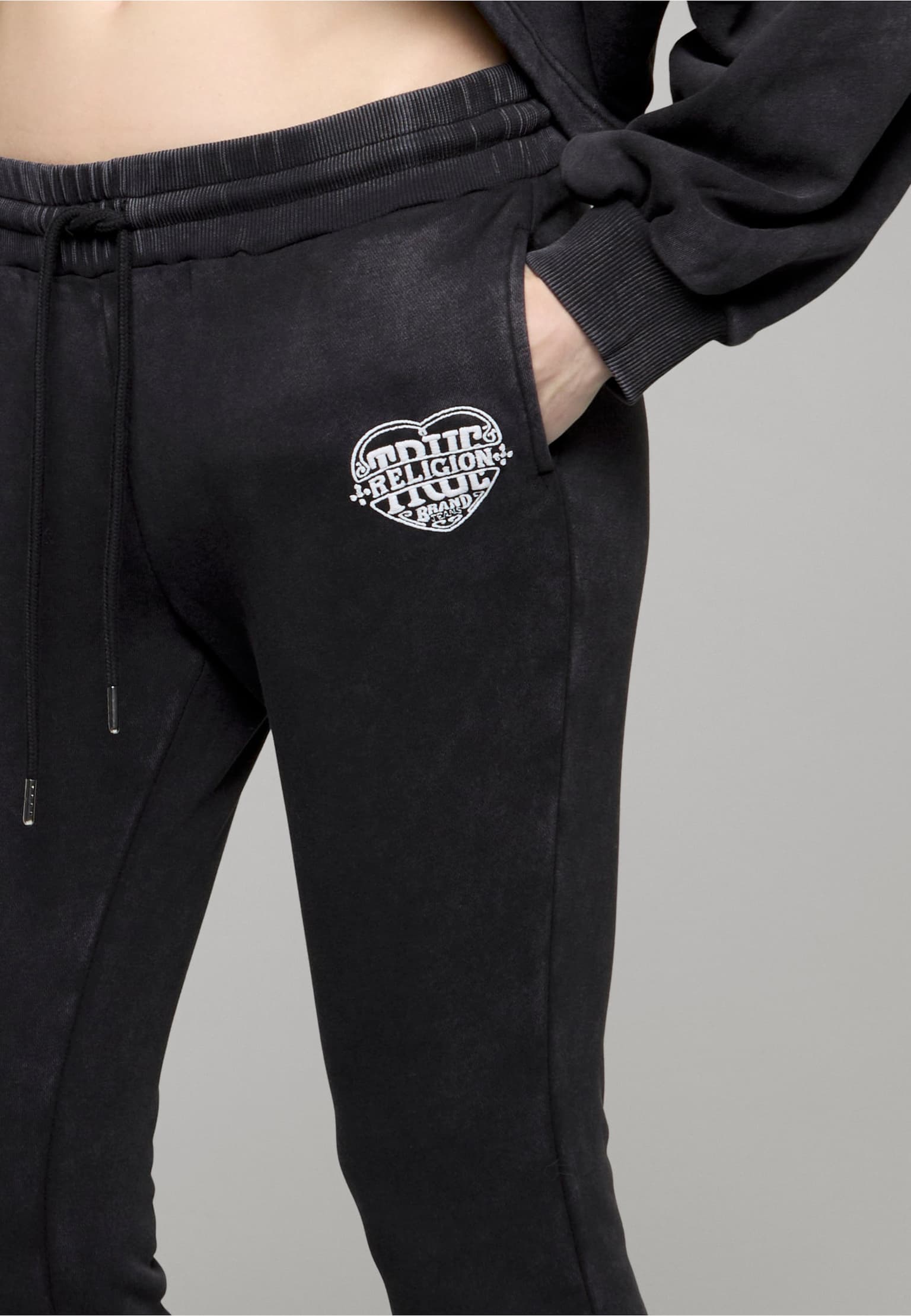 True Religion WASHED EMBROIDERED BOOT CUT PANTS – Bild 3