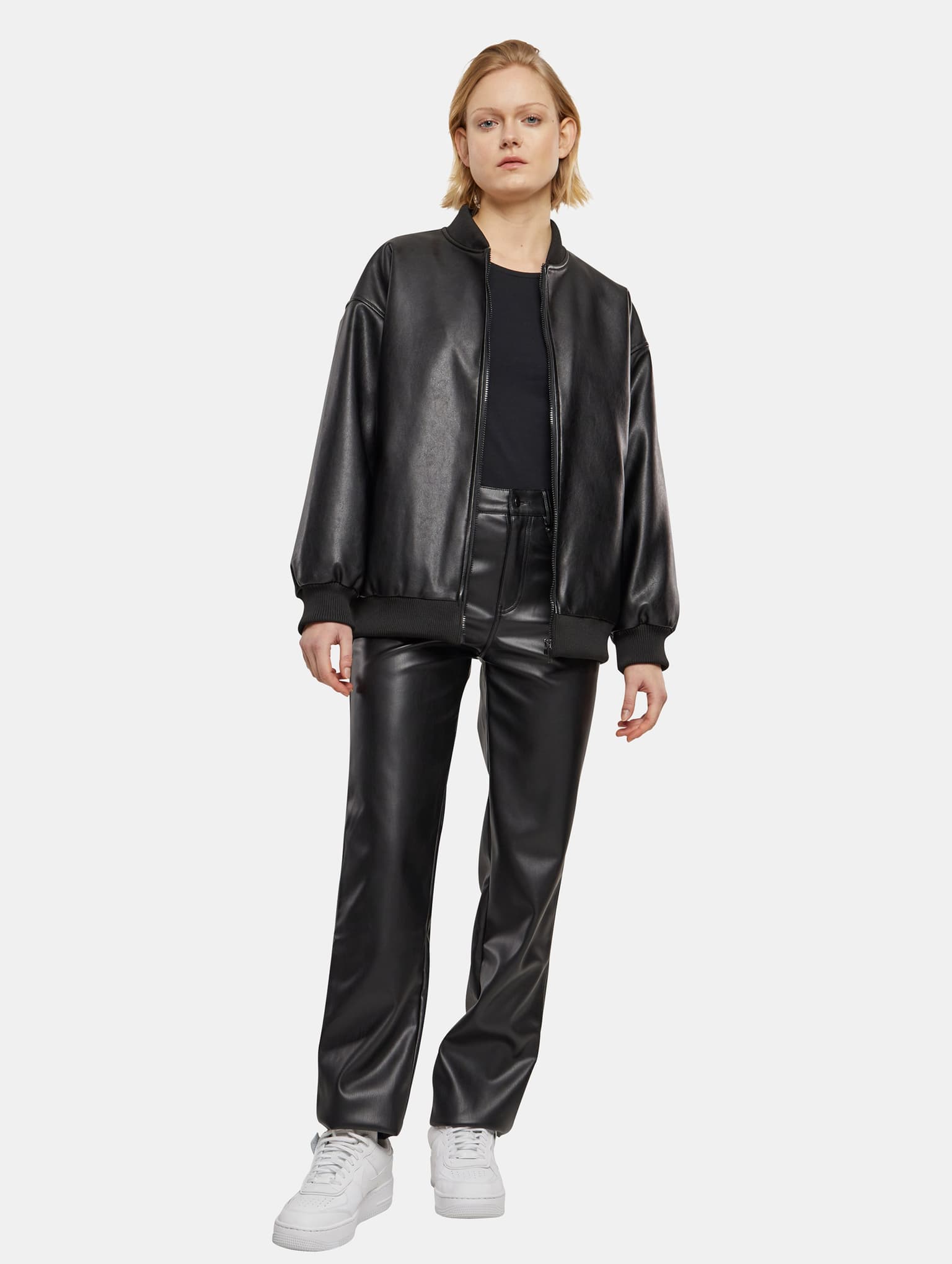 Urban Classics Ladies Synthetic Leather Bomberjacke – Bild 4