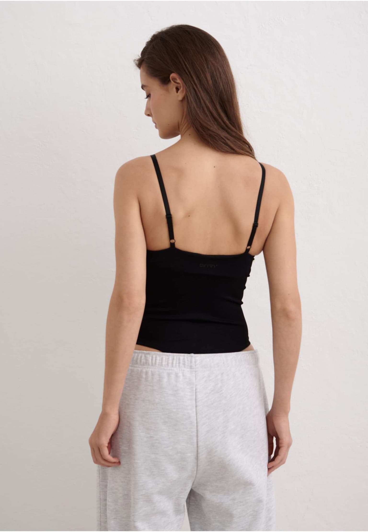 aimn Shape Seamless Cami Bodyuit – Bild 2