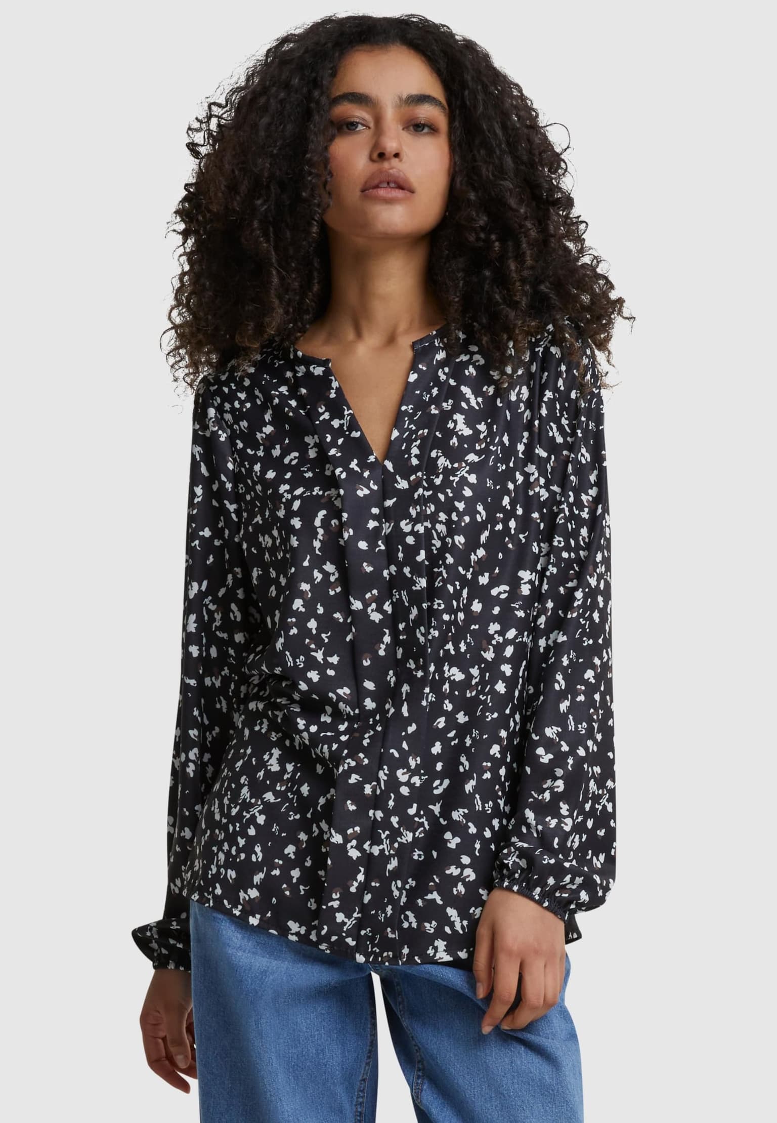 Cloud5ive Damen Langarm Bluse mit V-Neck und All Over Ditsy Print