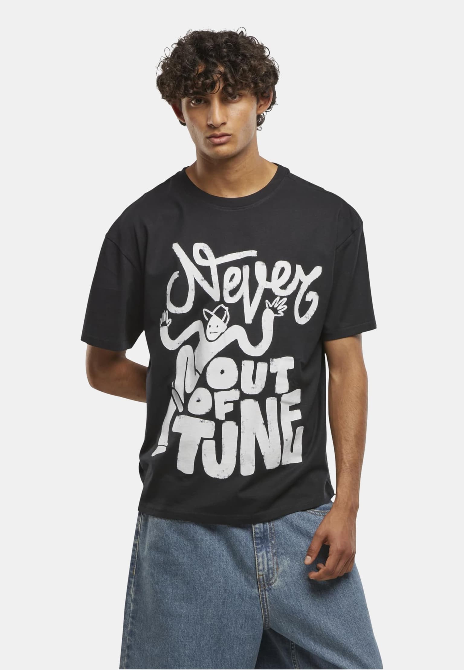 Mister Tee Never Out Of Tune Oversize