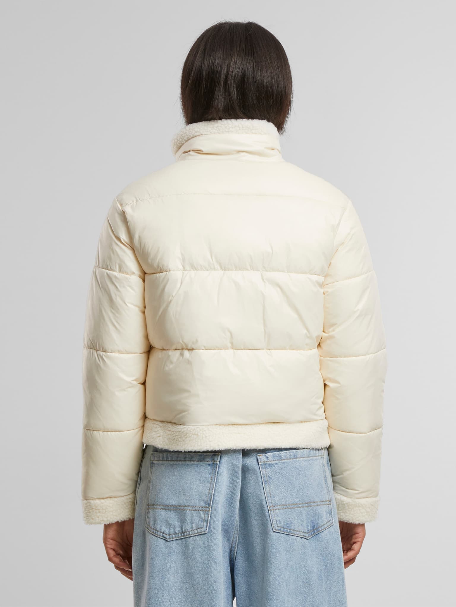 Urban Classics Ladies Essentials Shiny Puffer Sherpa Jacket – Bild 2