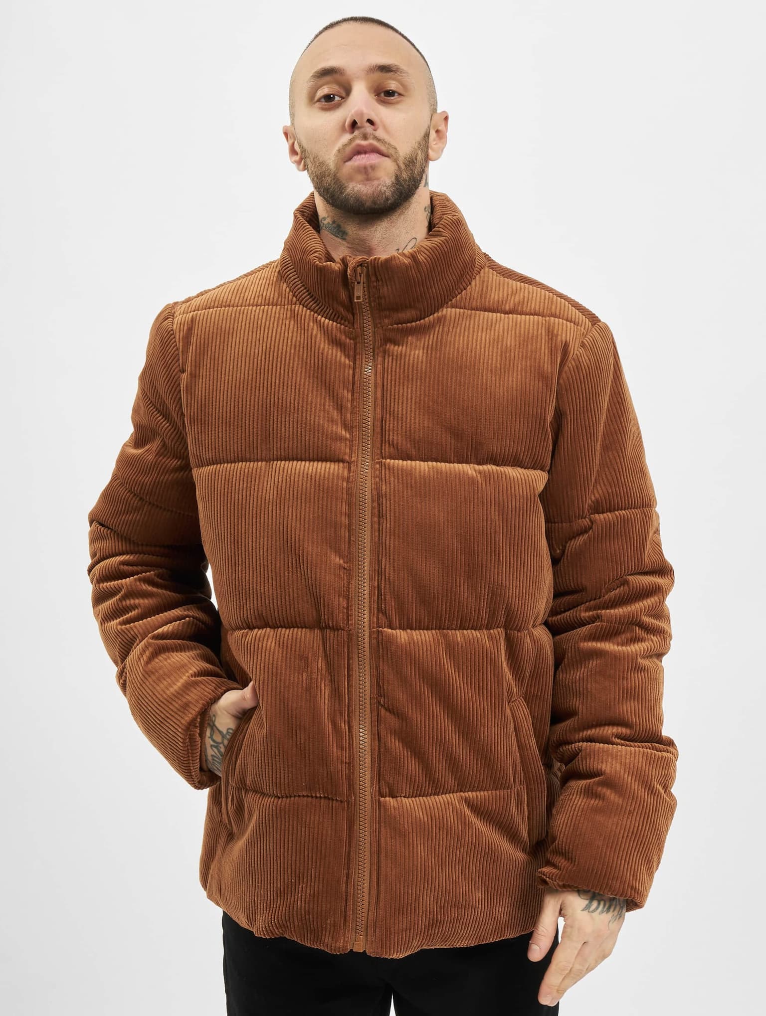 Urban Classics Boxy Corduroy Puffer Jacket – Bild 3