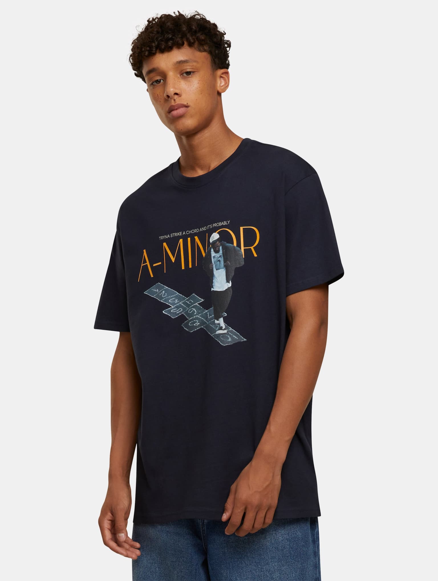 Mister Tee Upscale A-Minor Oversize