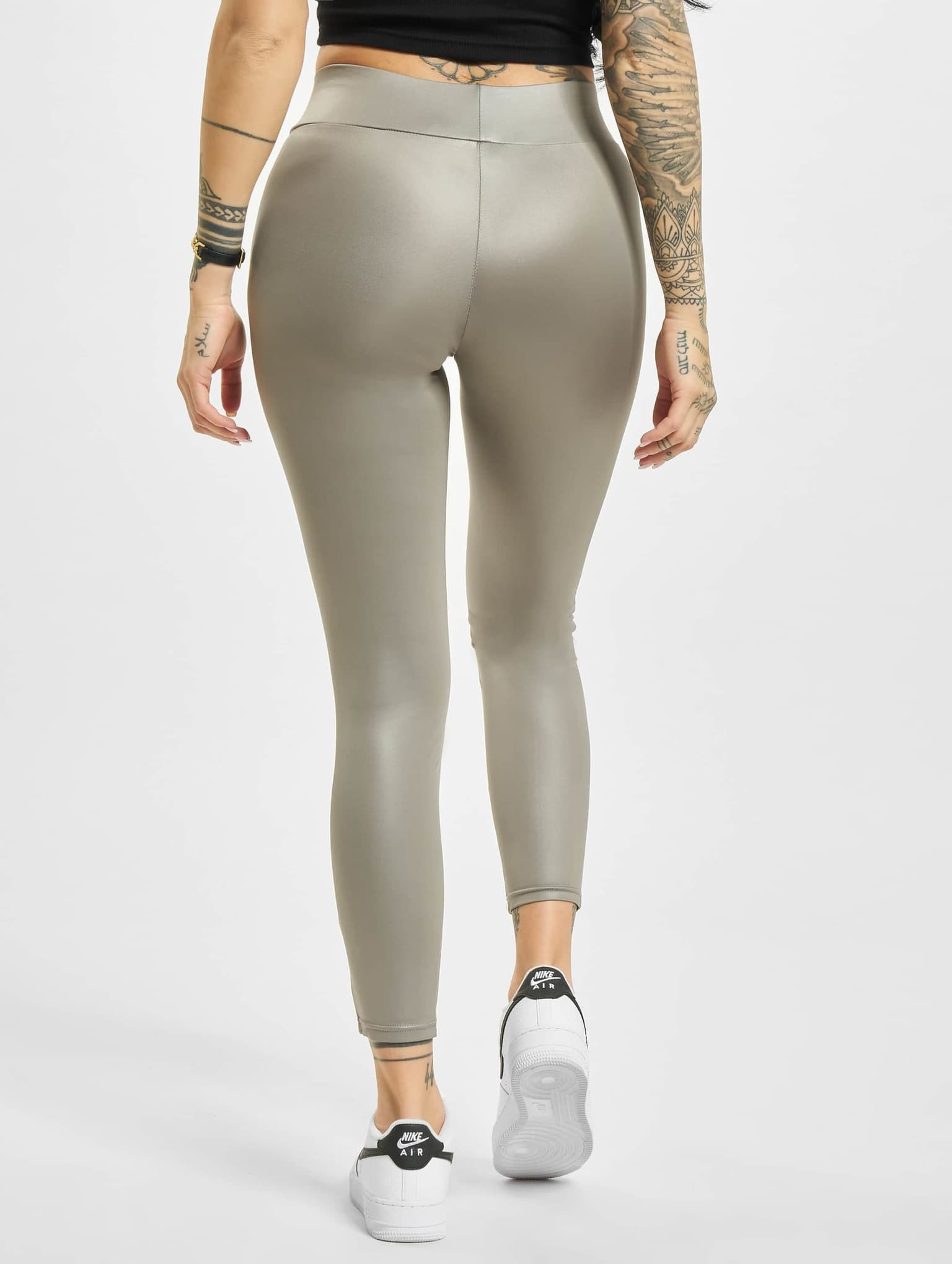 Urban Classics Ladies Synthetic Leather Leggings – Bild 2