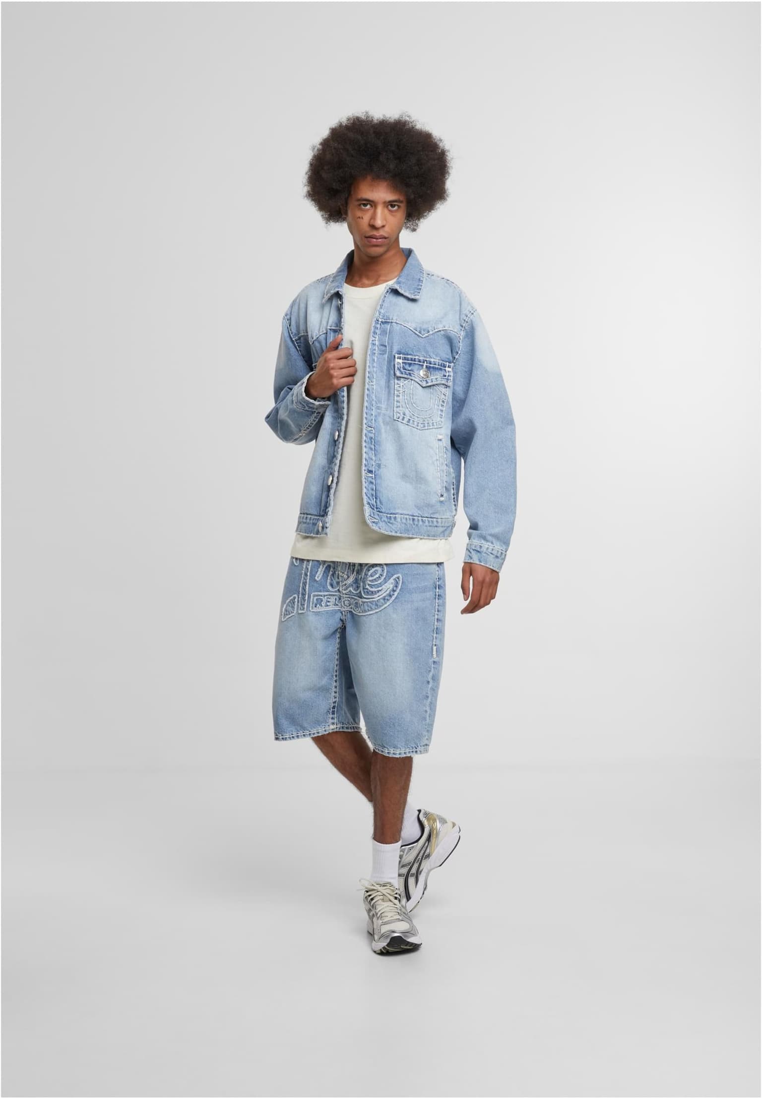 True Religion SUPER T OVERSIZED DENIM JACKET – Bild 4