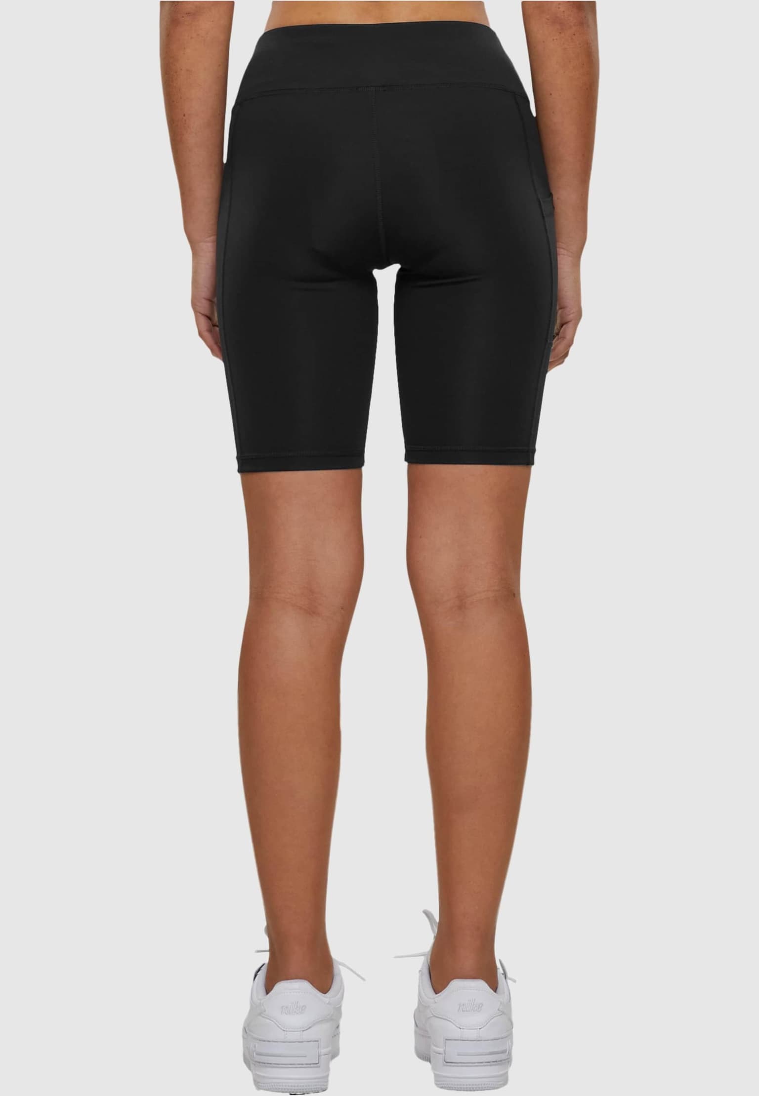 Urban Classics Ladies Essentials Cycle Short – Bild 2