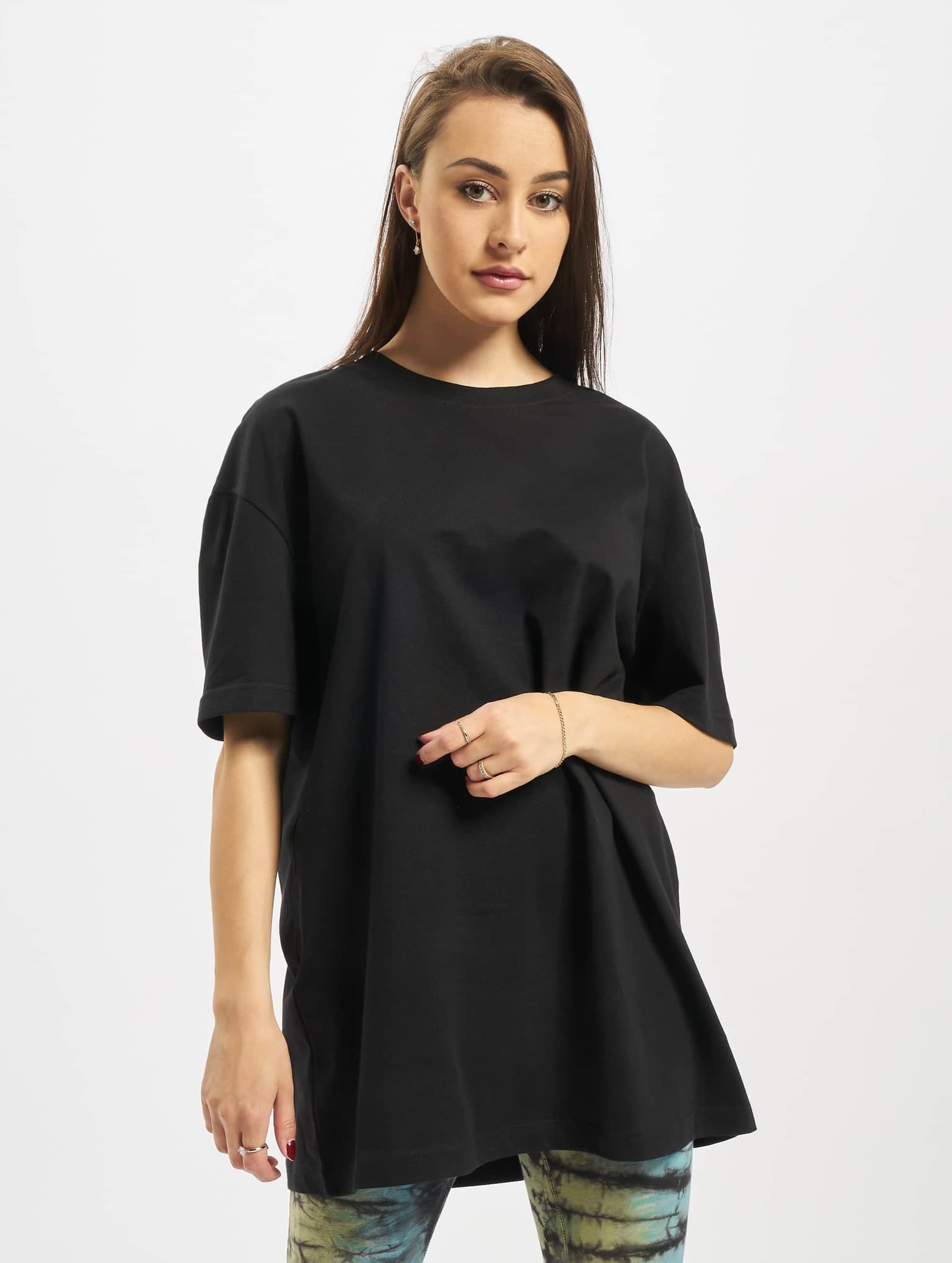 Urban Classics Ladies Oversized Boyfriend Tee – Bild 3