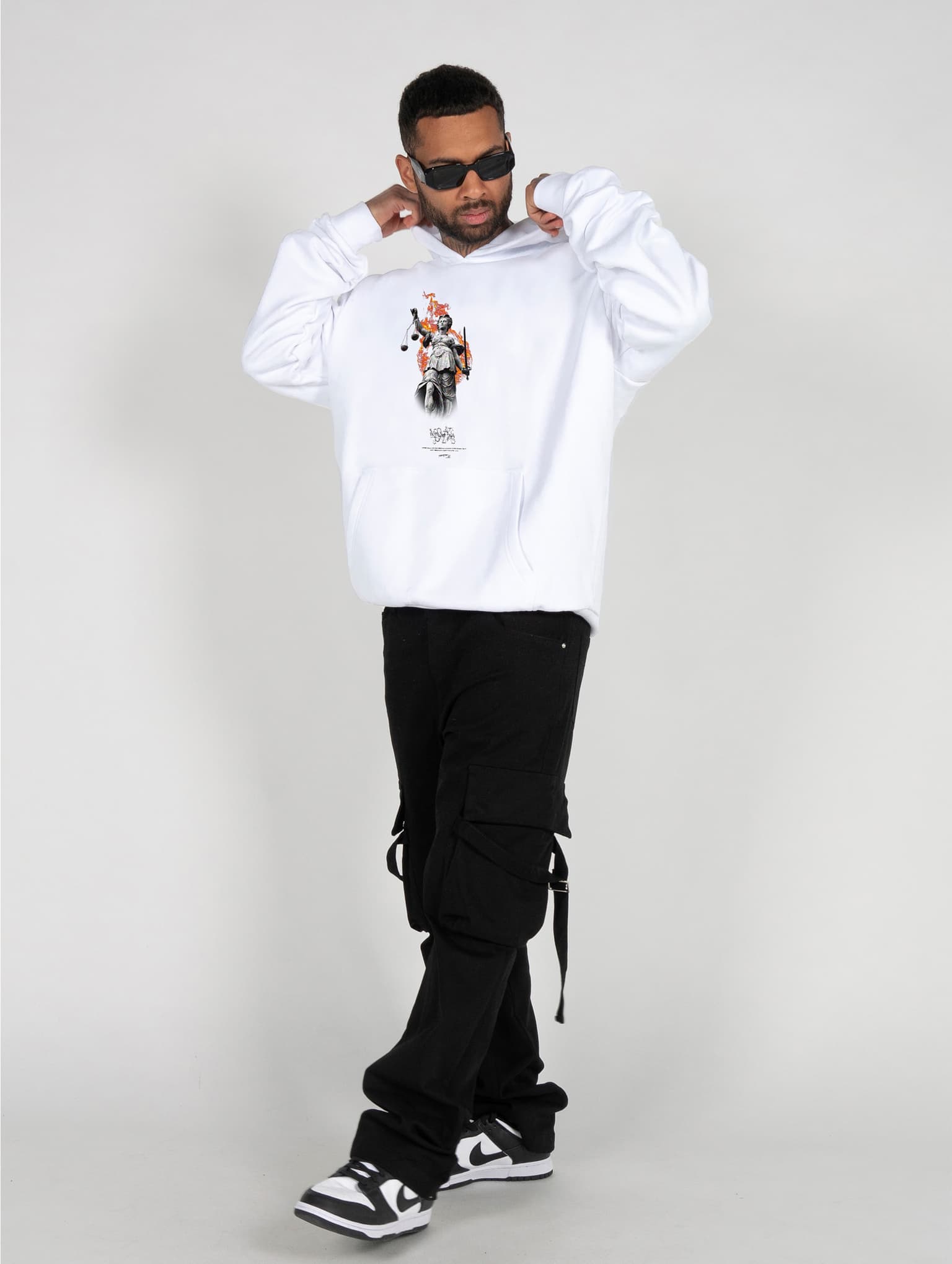 MJ Gonzales Justitia x Heavy Oversized Hoody – Bild 4