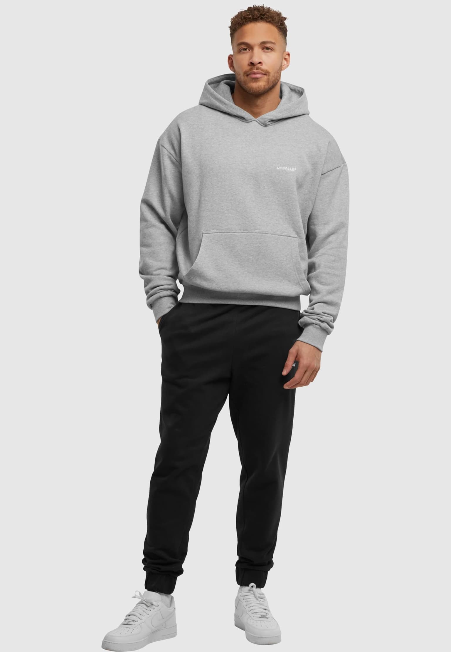 Mister Tee Upscale Core EMB Oversize Hoody – Bild 3