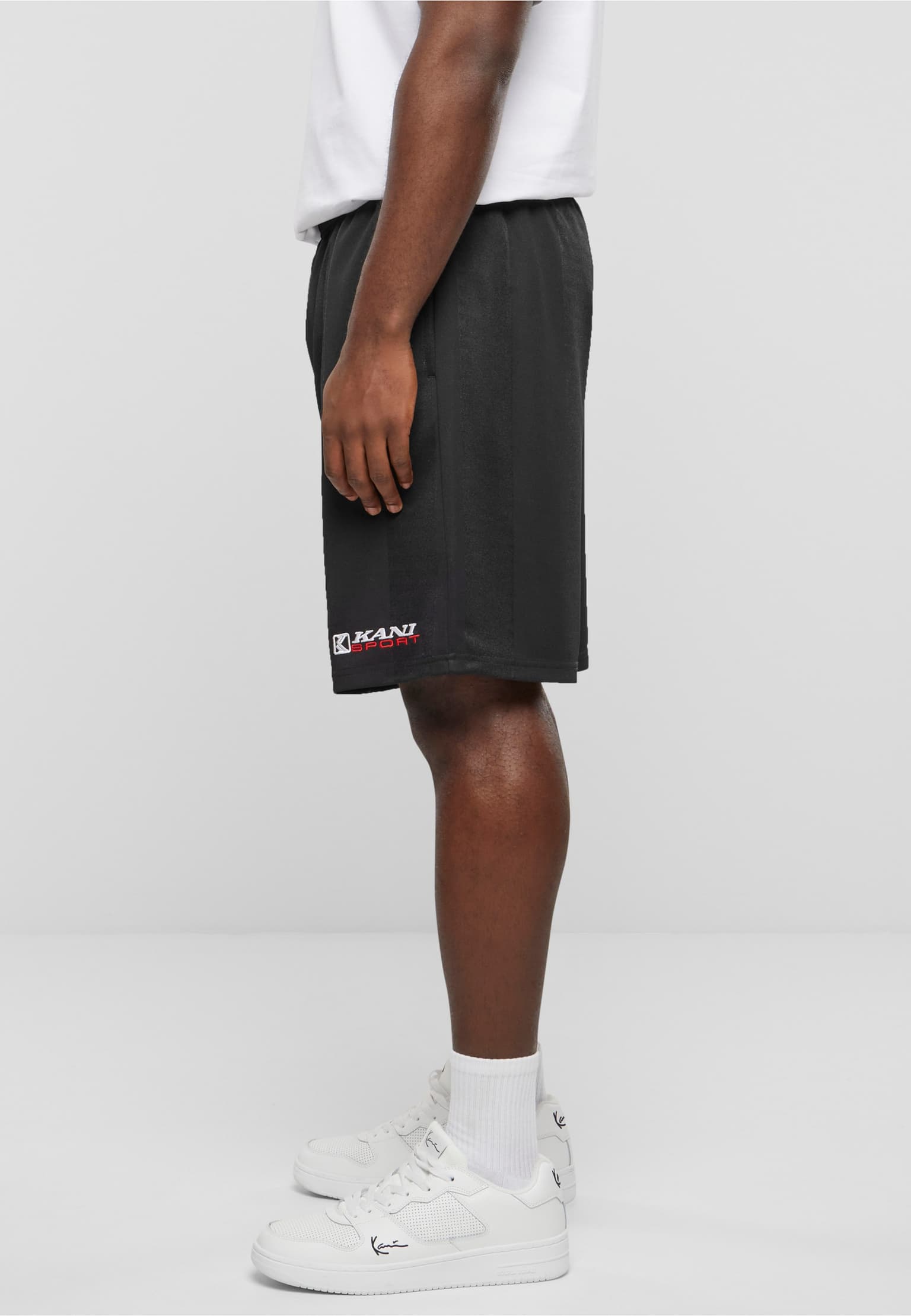 KM242-024-3 Karl Kani Sports Shadow Stripe Short – Bild 3