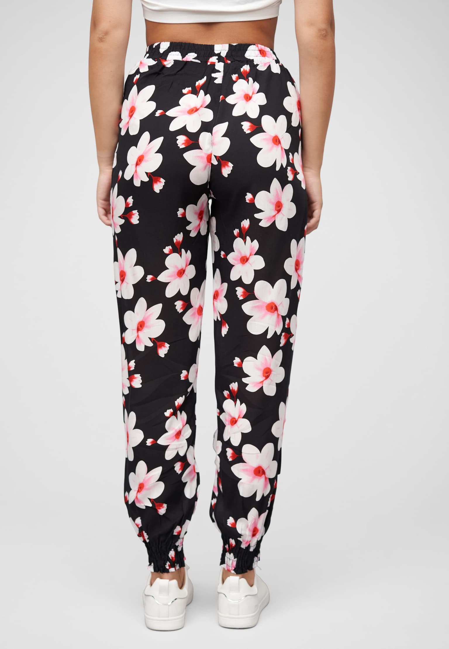 Cloud5ive Viskose Hose mit Bündchen 2-Pockets & Big Flowers – Bild 2