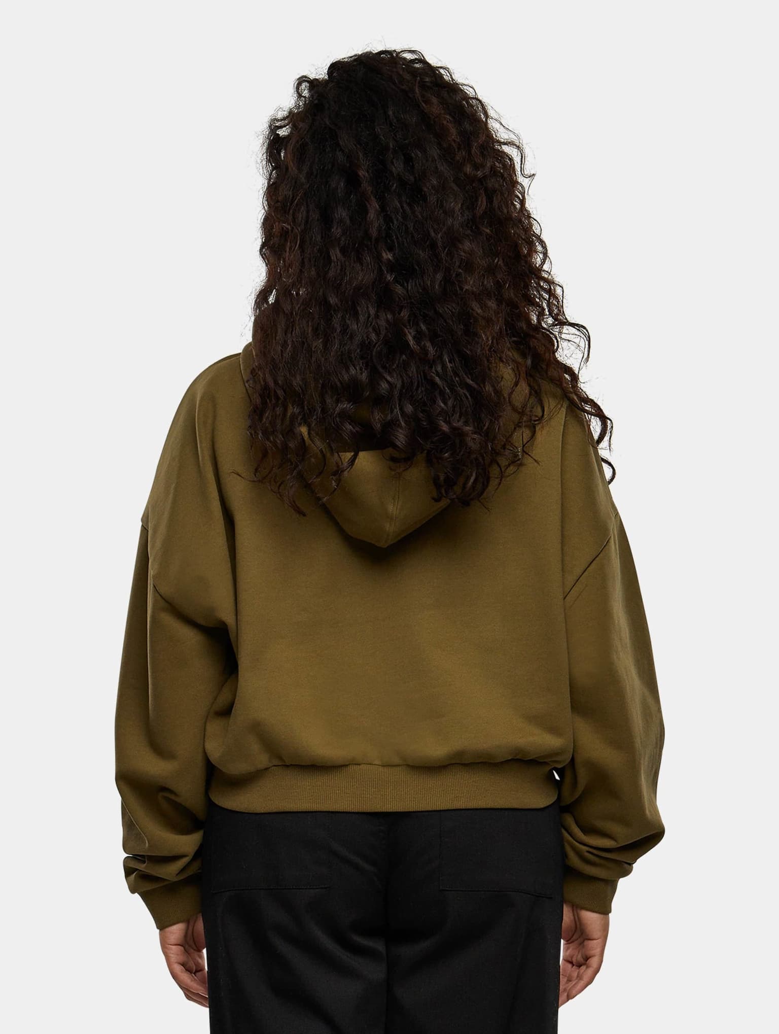 Urban Classics Ladies Cropped Heavy Hoody – Bild 2