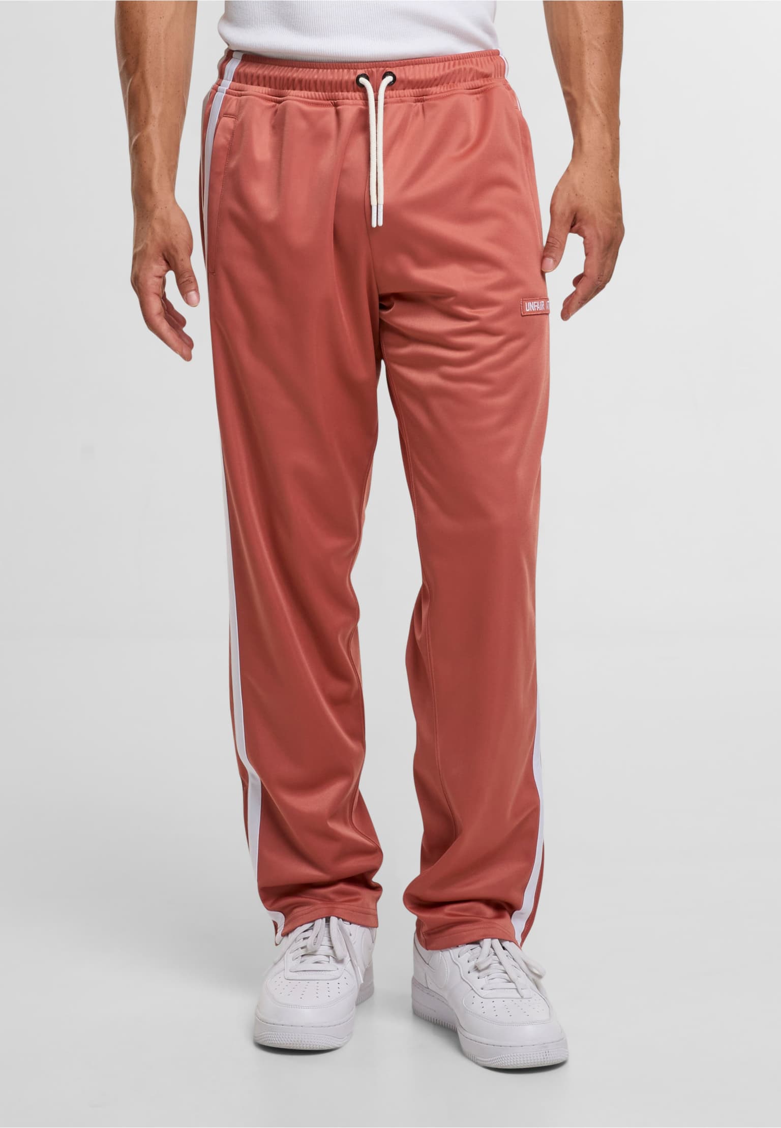 UNFAIR ATHLETICS DMWU Trackpants Evolution