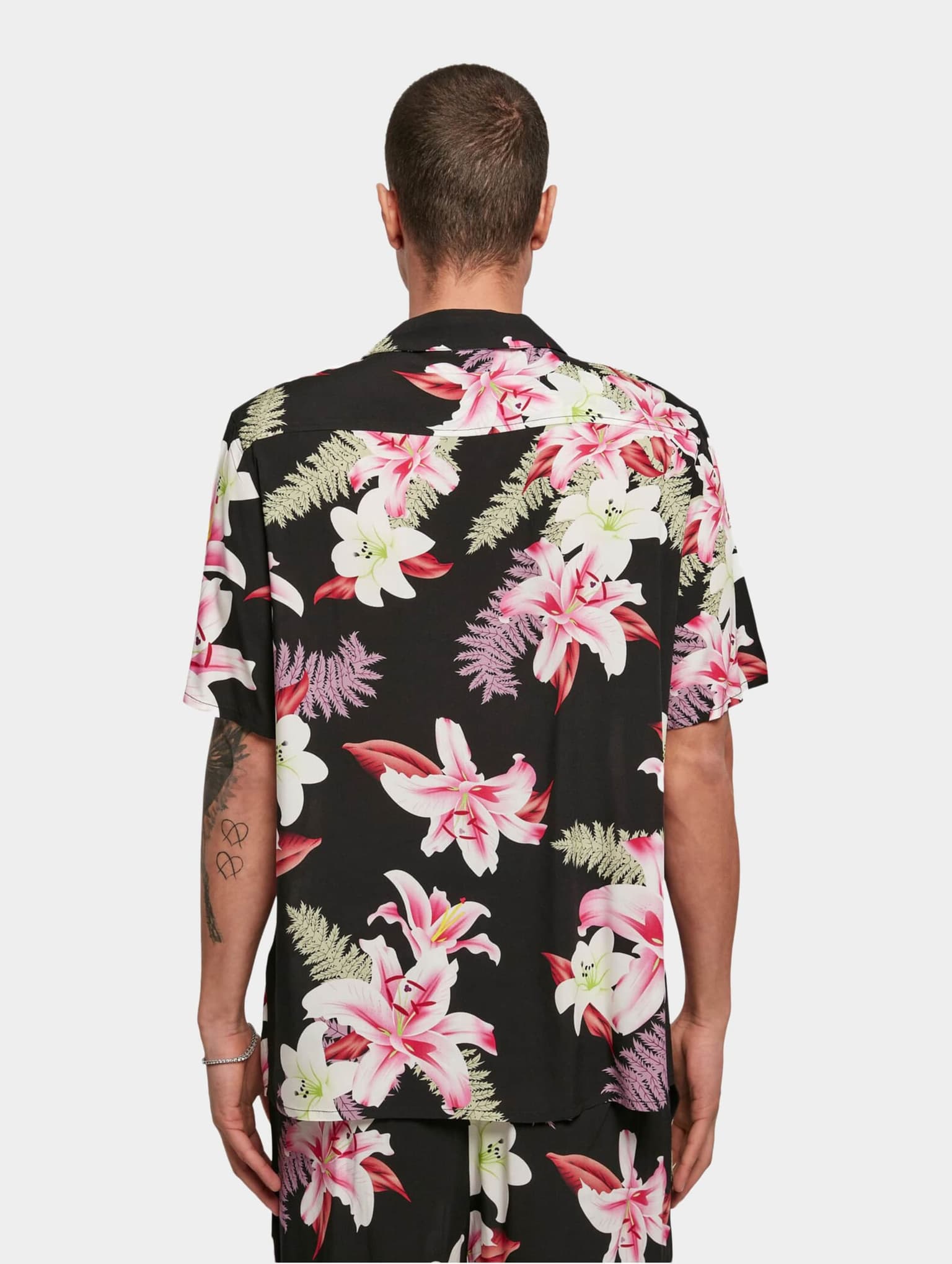 Urban Classics Viscose AOP Resort Shirt – Bild 2