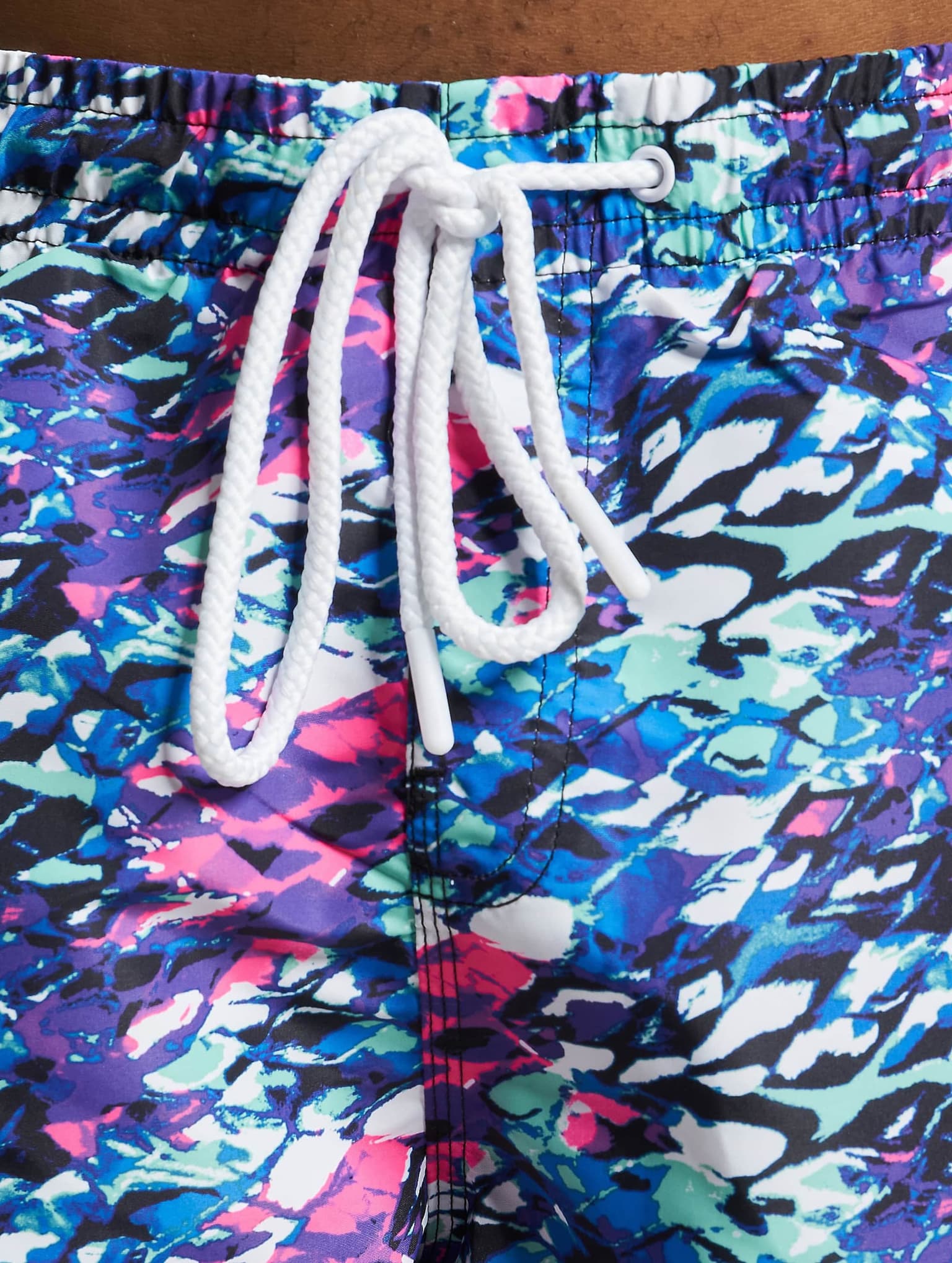 Urban Classics Multicolor Swim Short – Bild 4