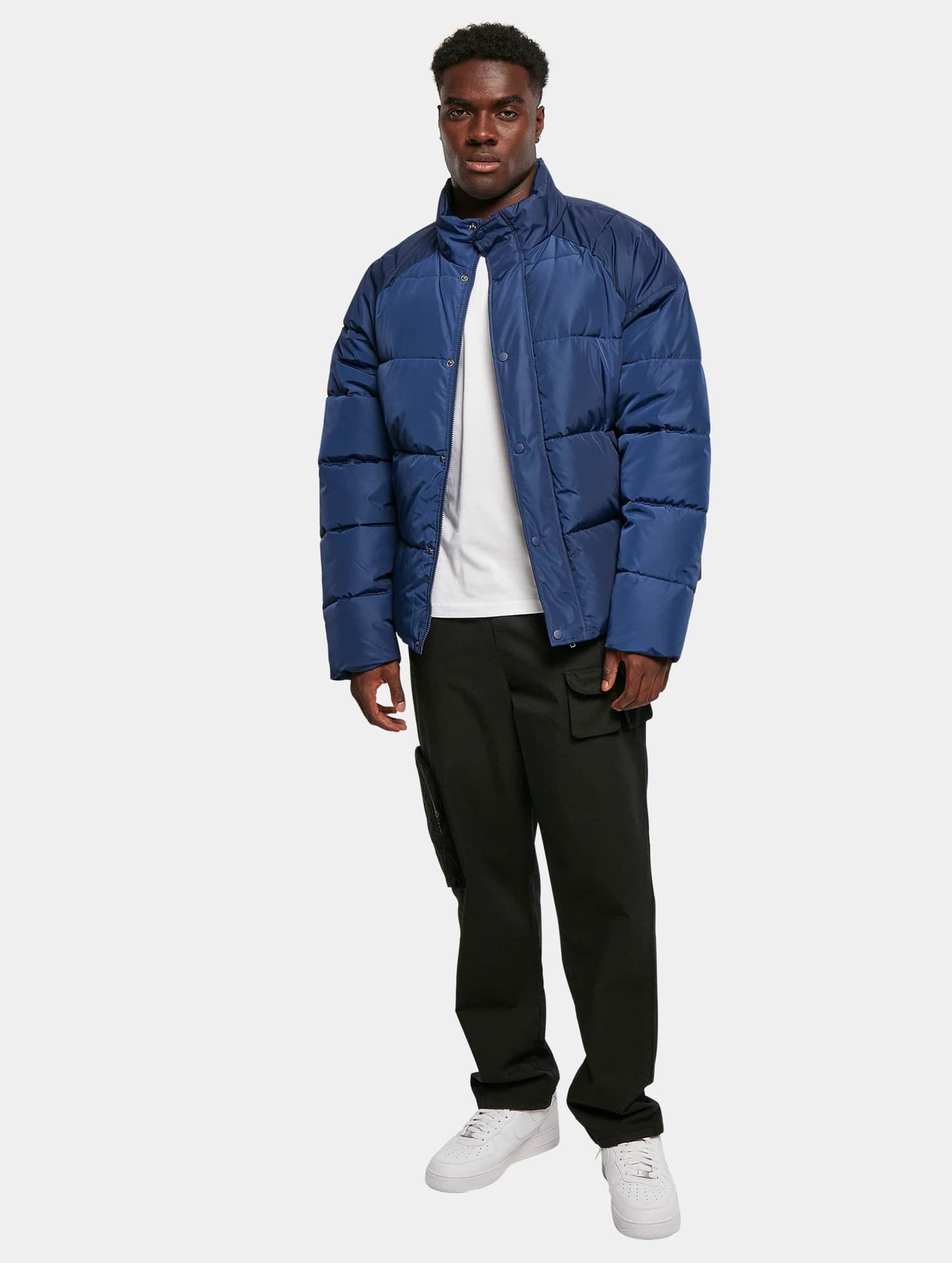 Urban Classics Raglan Puffer Jacket – Bild 4