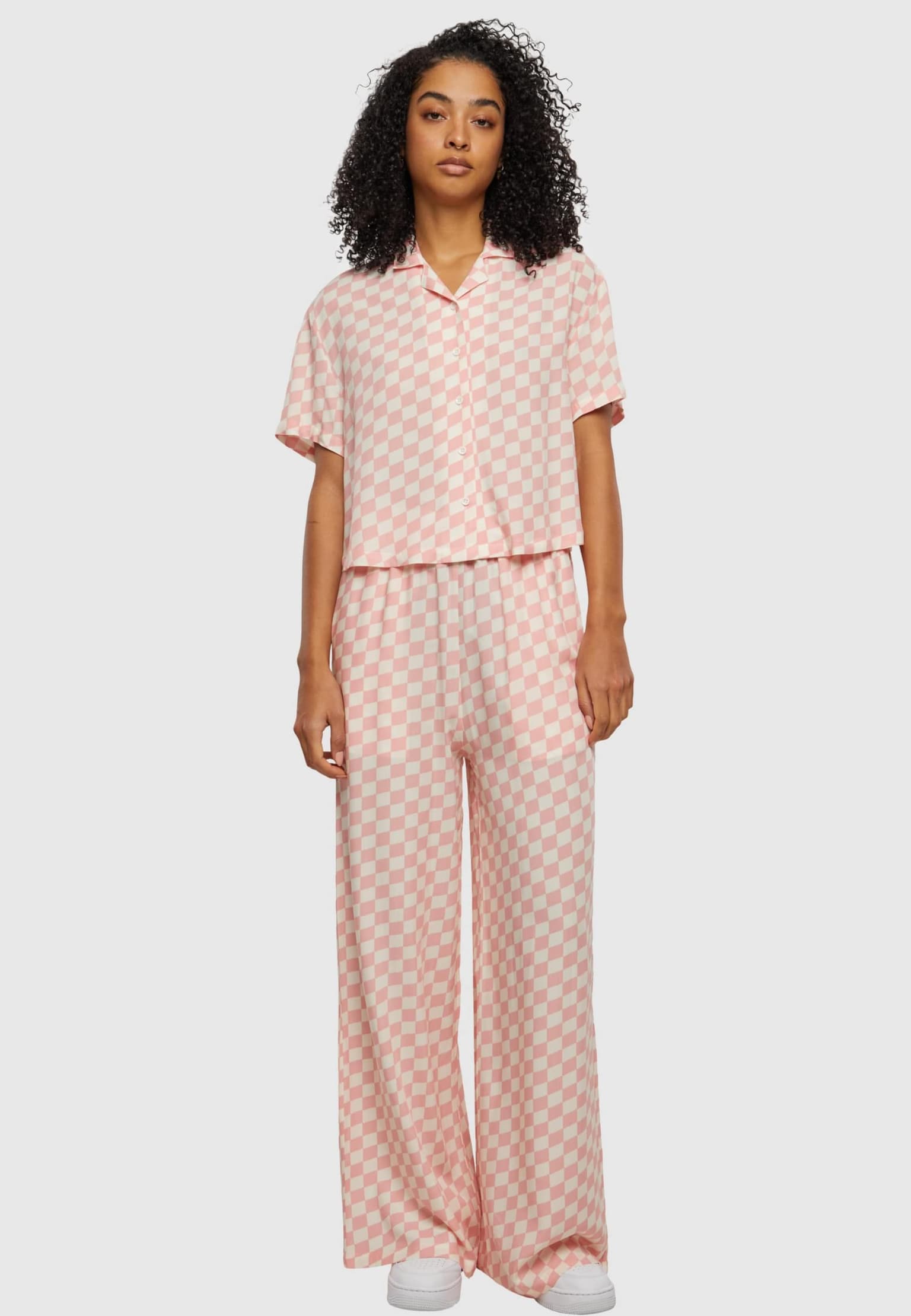 Urban Classics Ladies Viscose Resort Pants – Bild 3