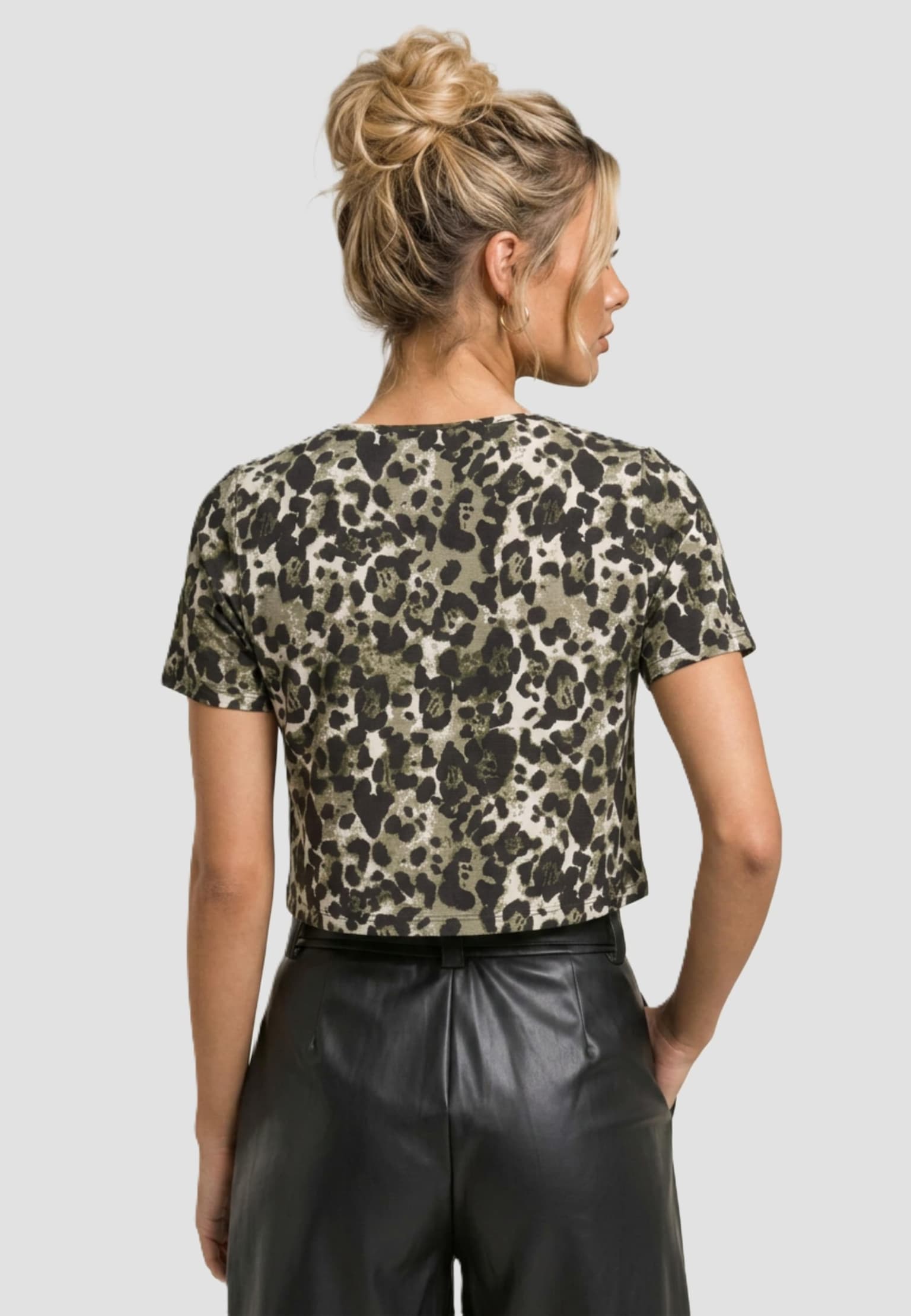 Noisy May NMCLARA S/S V-NECK TOP S* – Bild 2