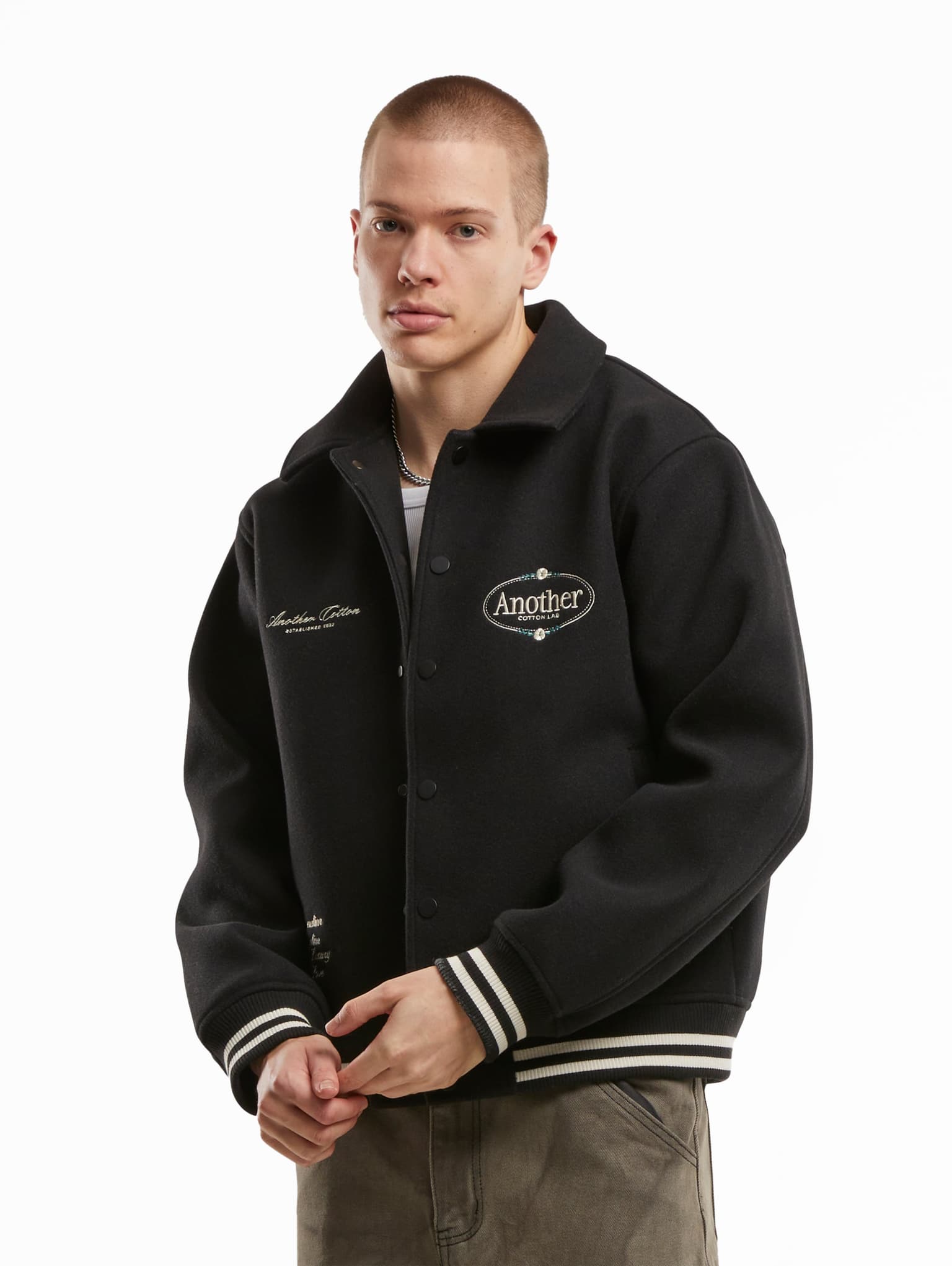 Another Cotton Lab Chest Logo College Jacke – Bild 2
