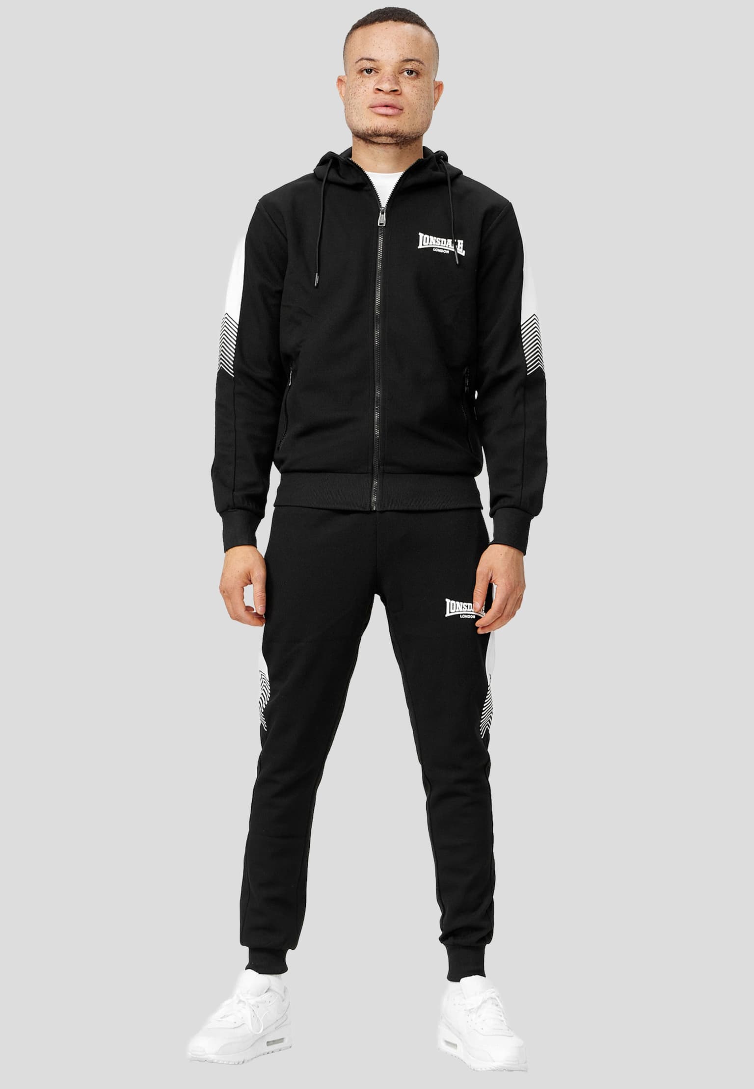 Lonsdale London Marthall Suits