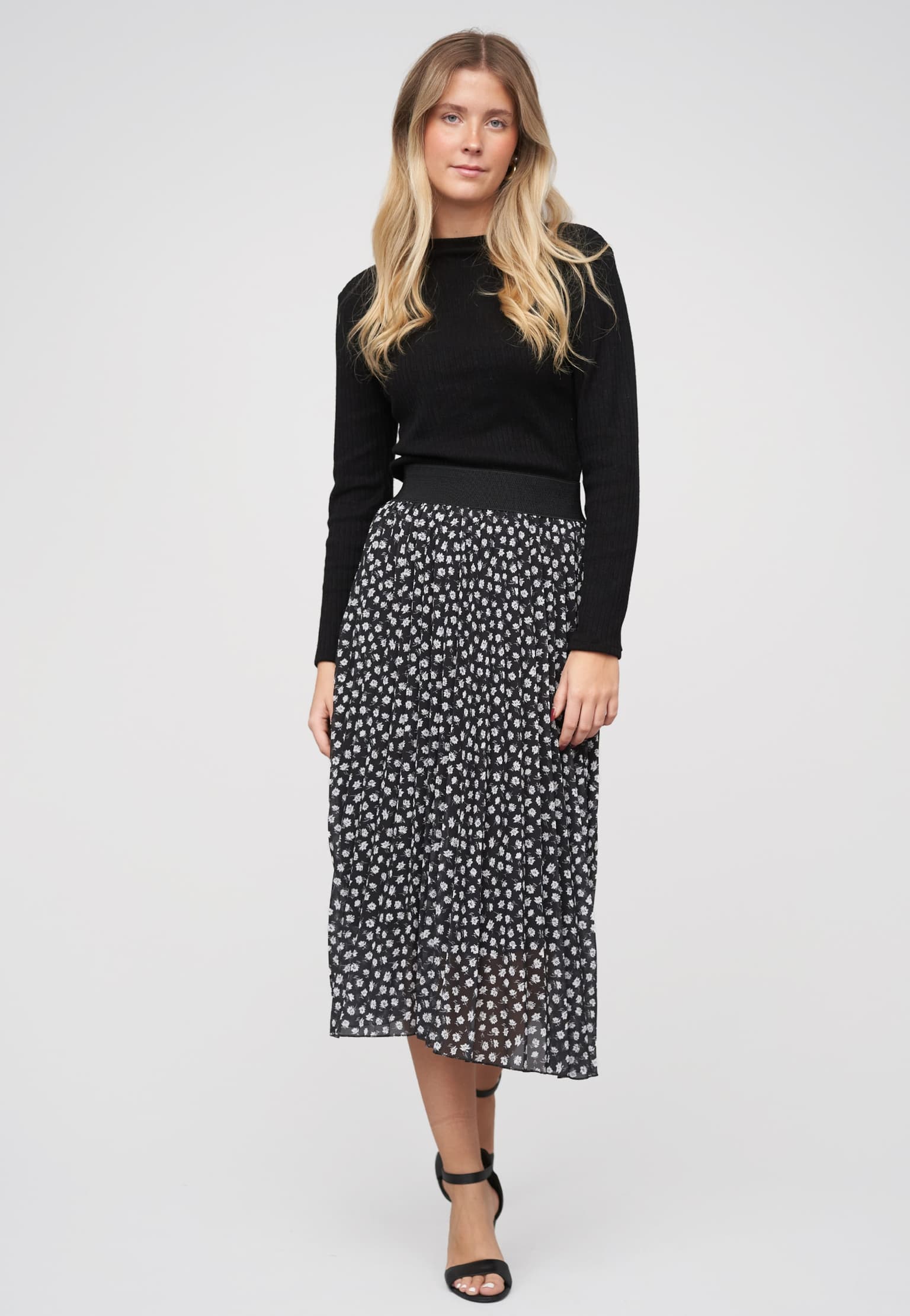 Cloud5ive Longform Skirt with ditsy print