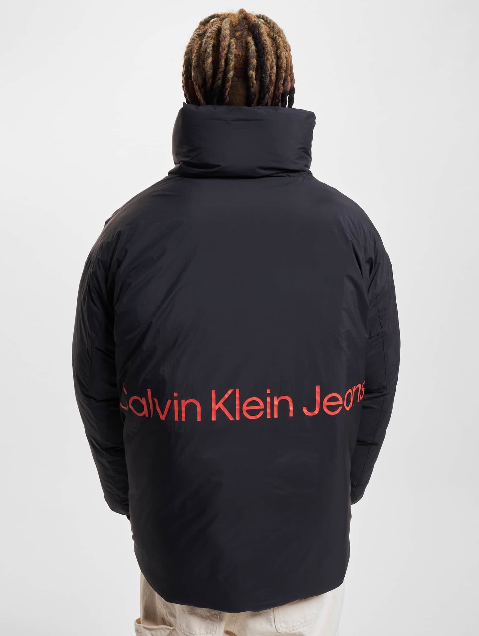 Calvin Klein Jeans Sustainable Puffer Daunenjacke – Bild 2