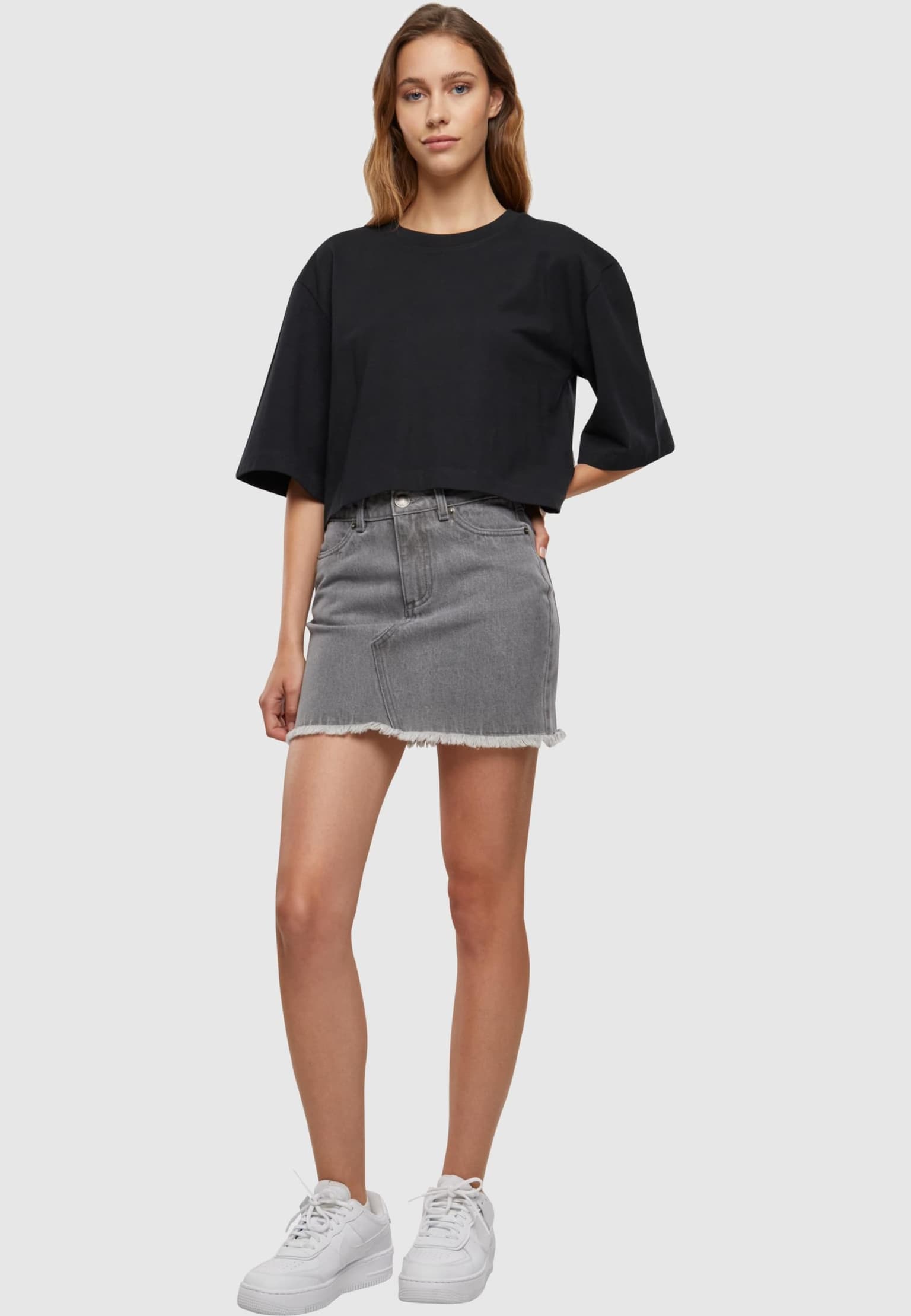 Urban Classics Ladies Heavy Essentials Oversized Cropped Tee – Bild 3