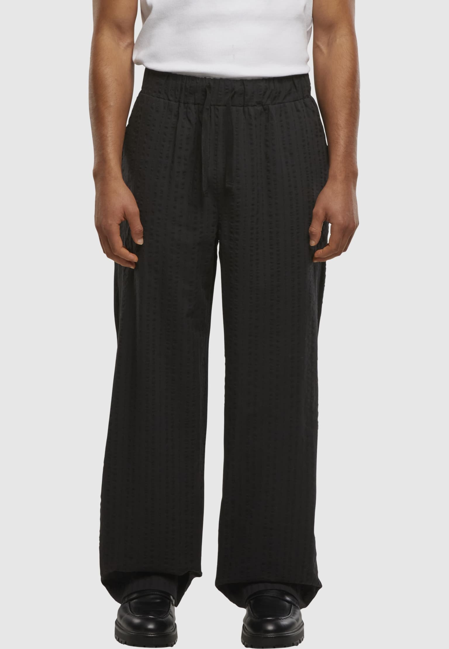 Urban Classics Loose Seersucker Pants – Bild 3