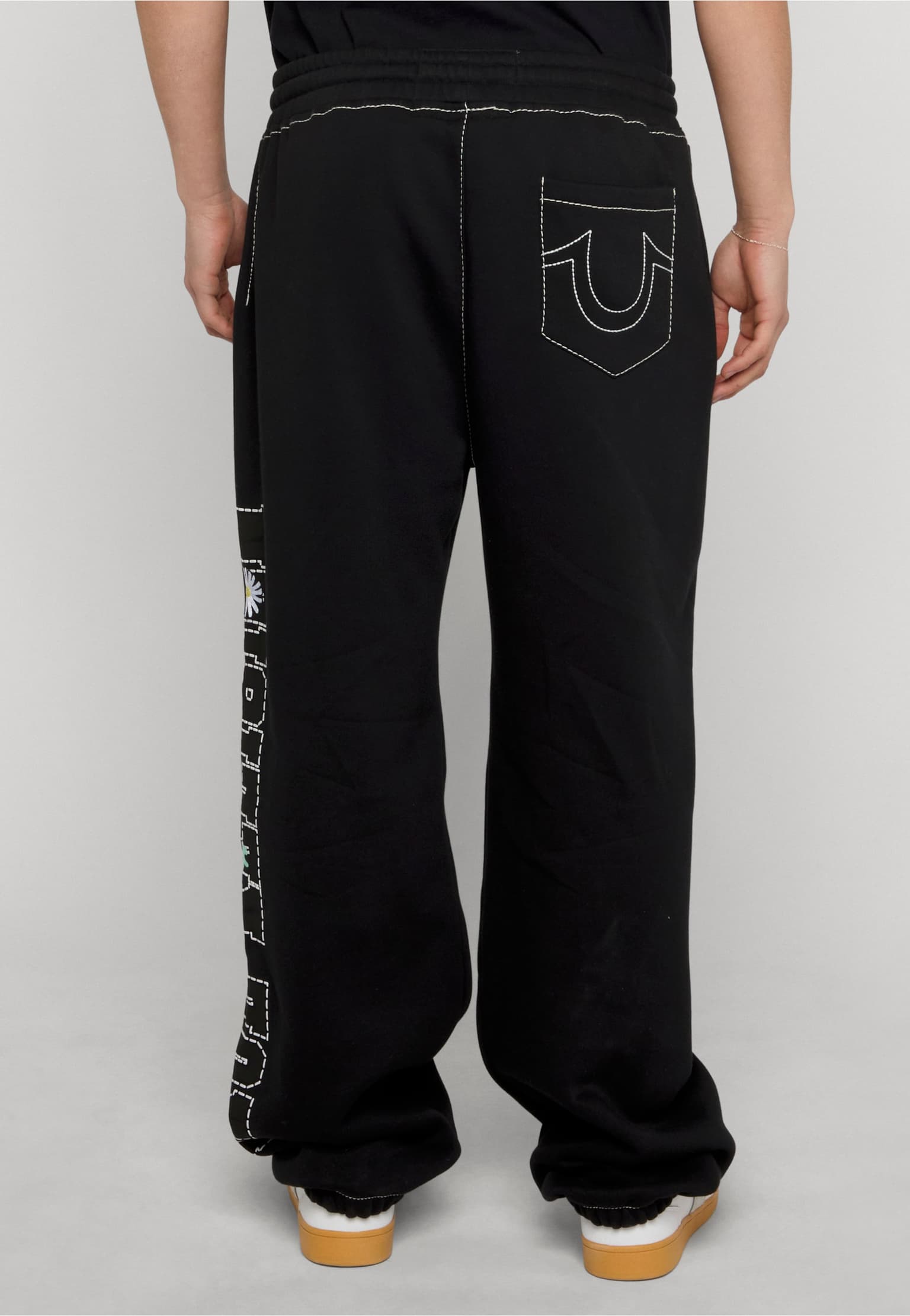 True Religion XL LOGO BIG T BAGGY JOGGER – Bild 2