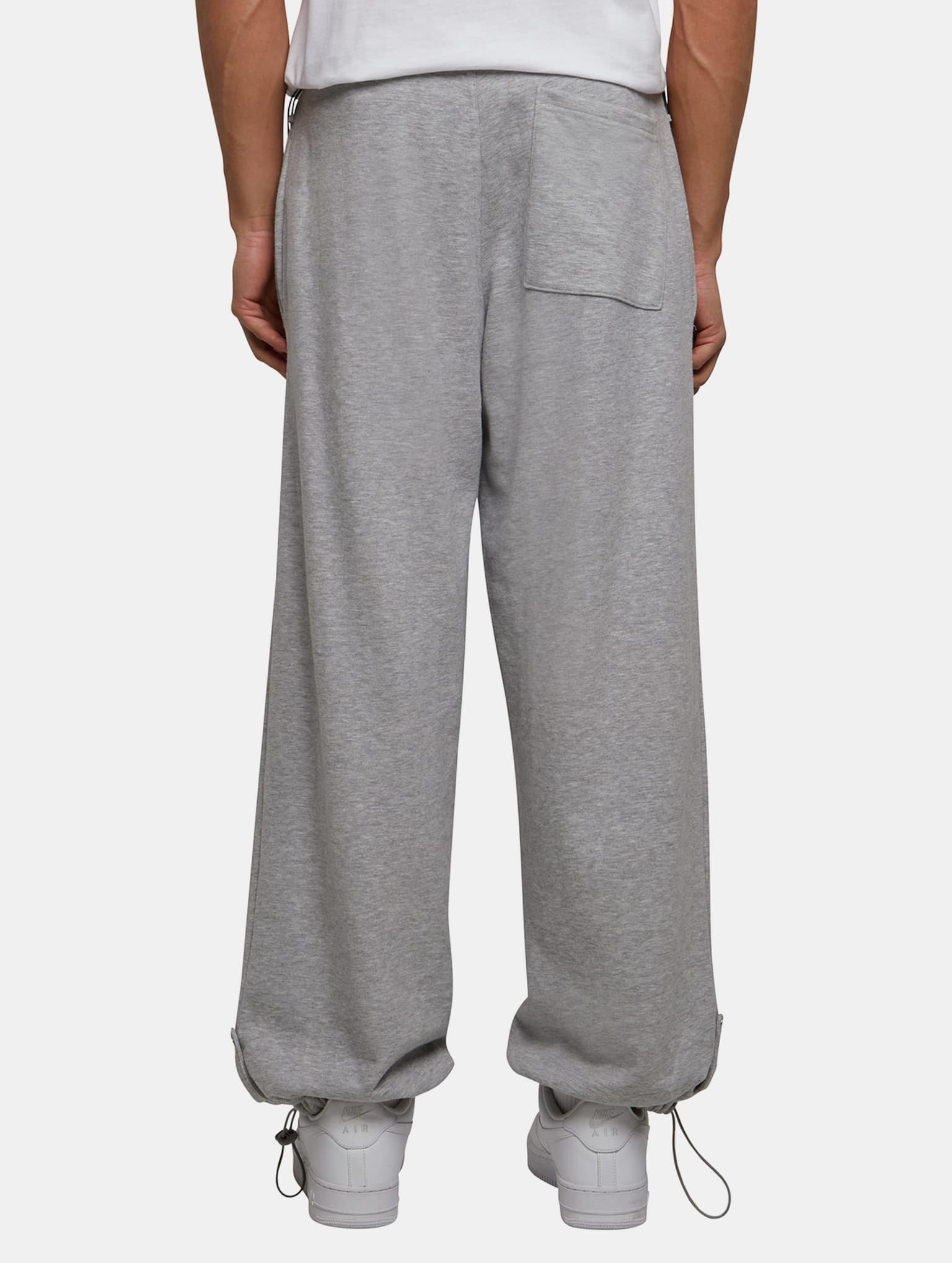 Urban Classics Parachute Heavy Sweatpants – Bild 2