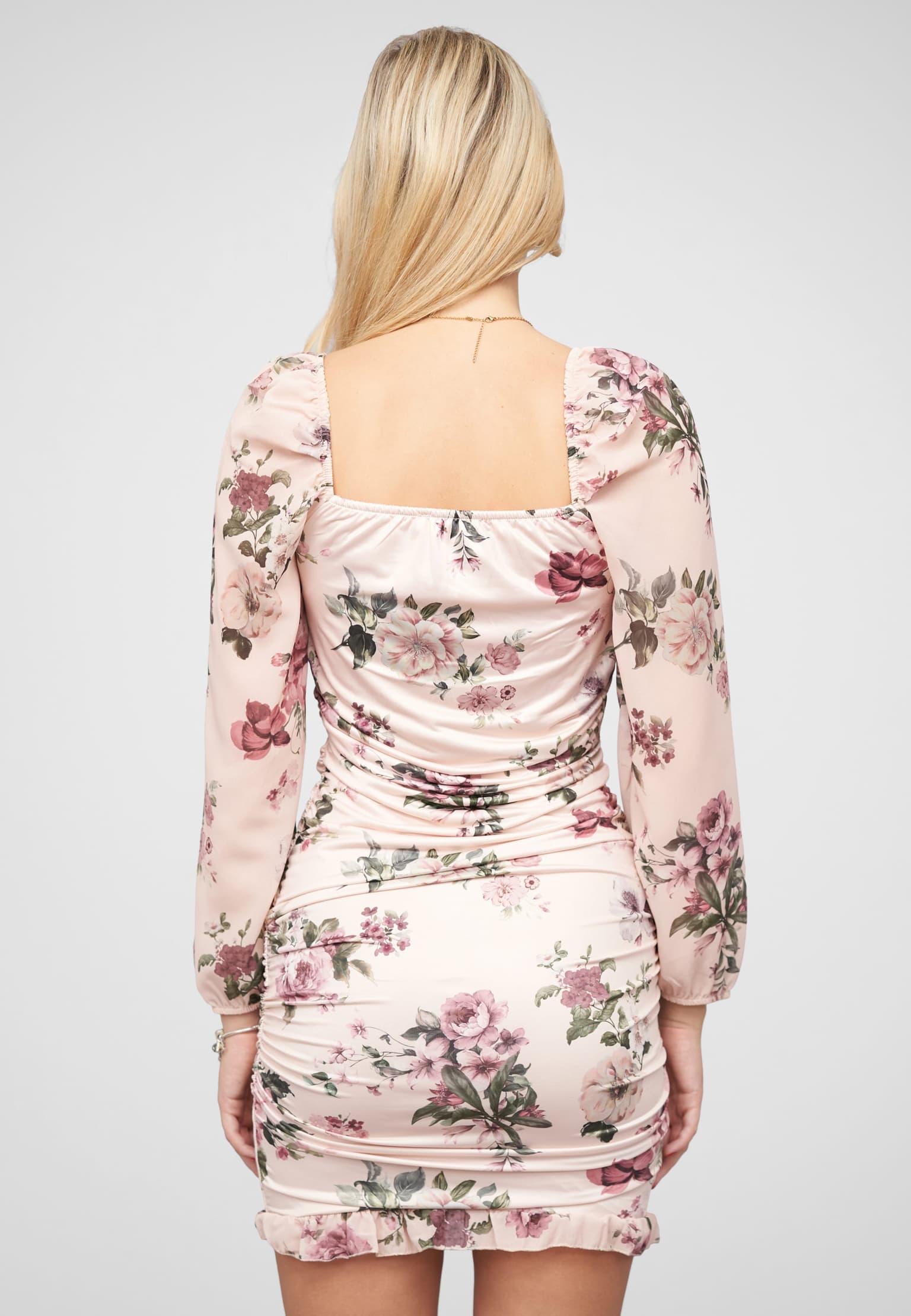 Cloud5ive Rüschen Kleid mit Blumenprint & Raffung – Bild 2