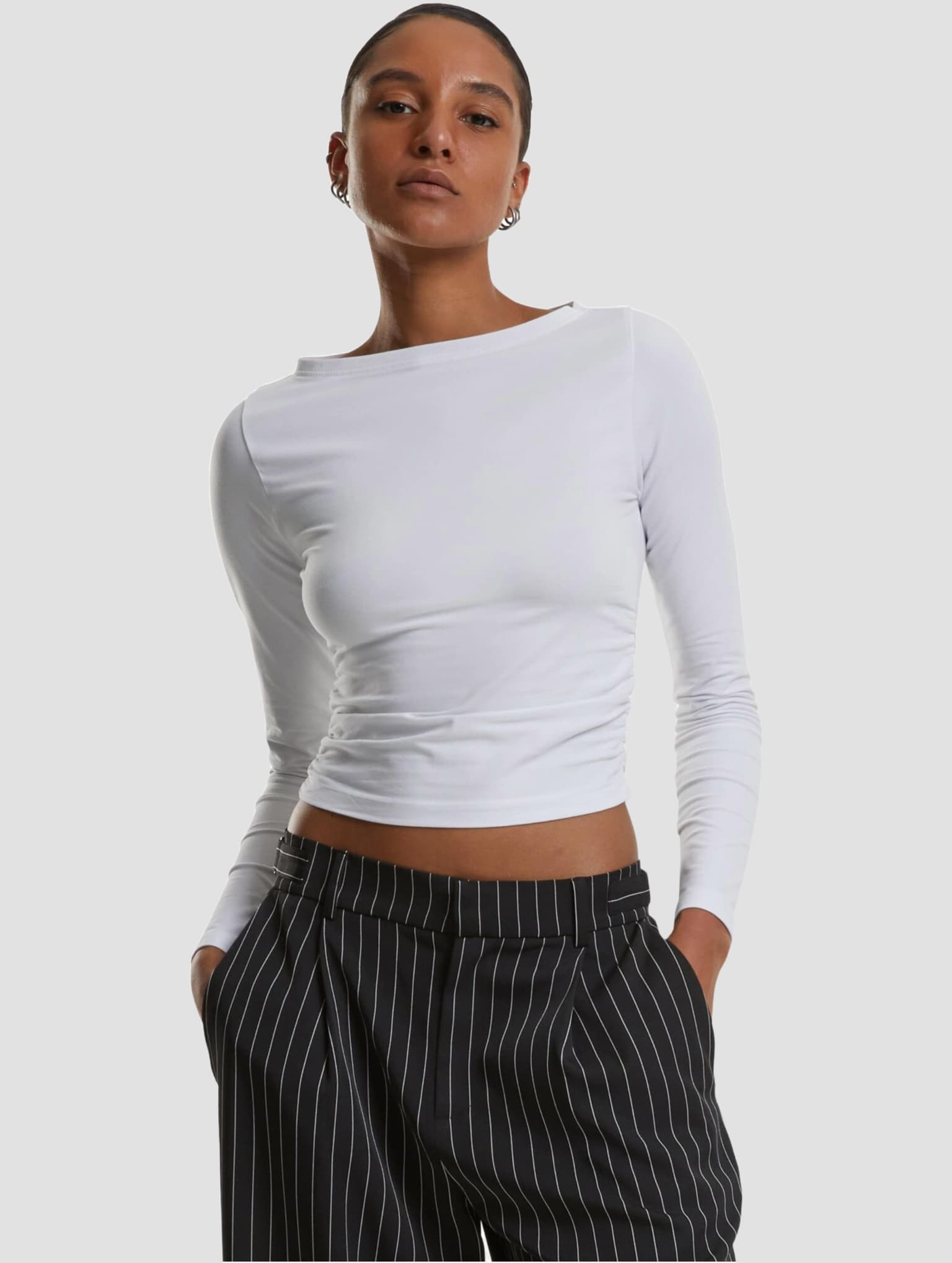 Urban Classics Ladies Ruffled Super Slim Longsleeve