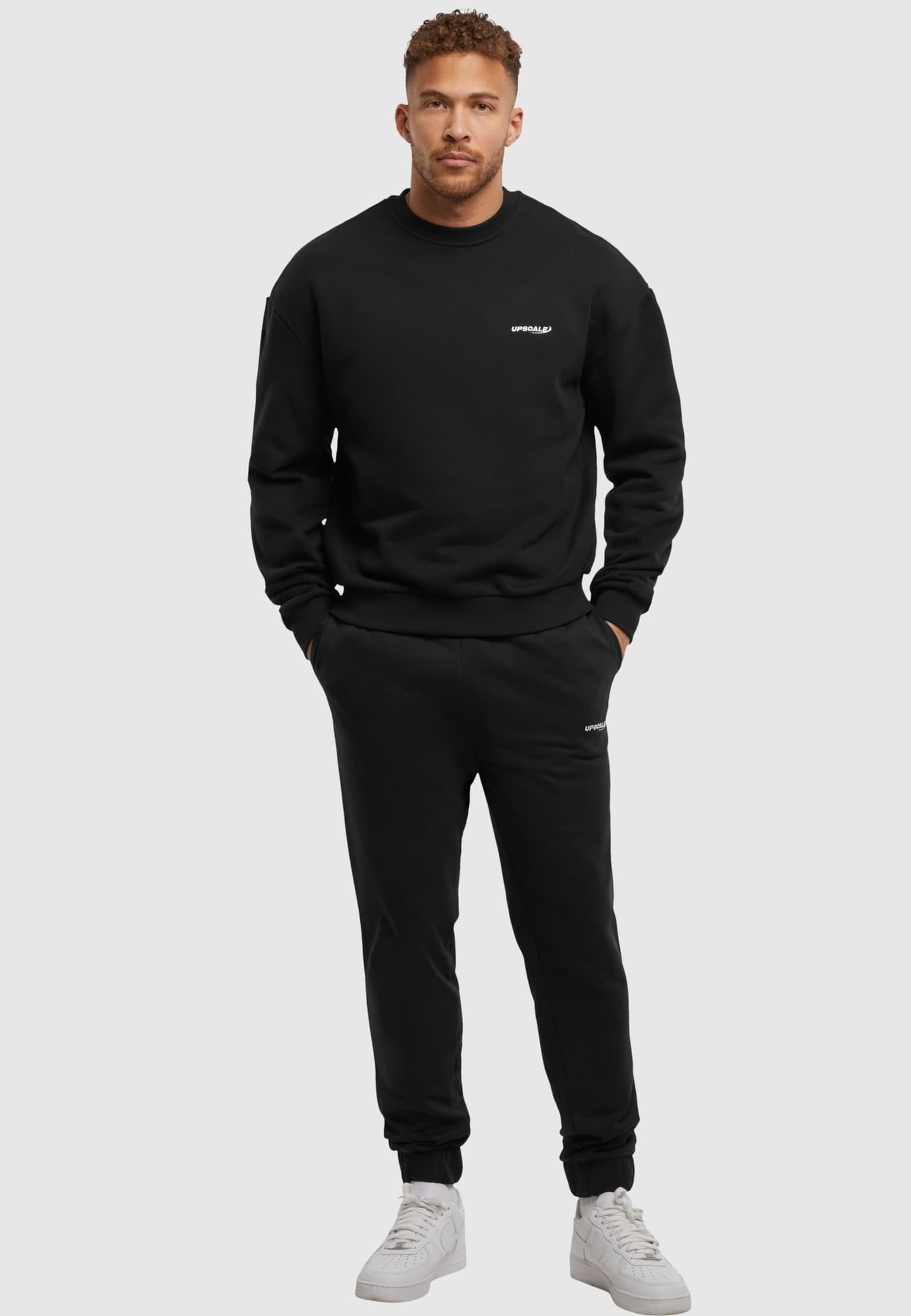 Mister Tee Upscale Core EMB Heavy Sweatpants – Bild 3