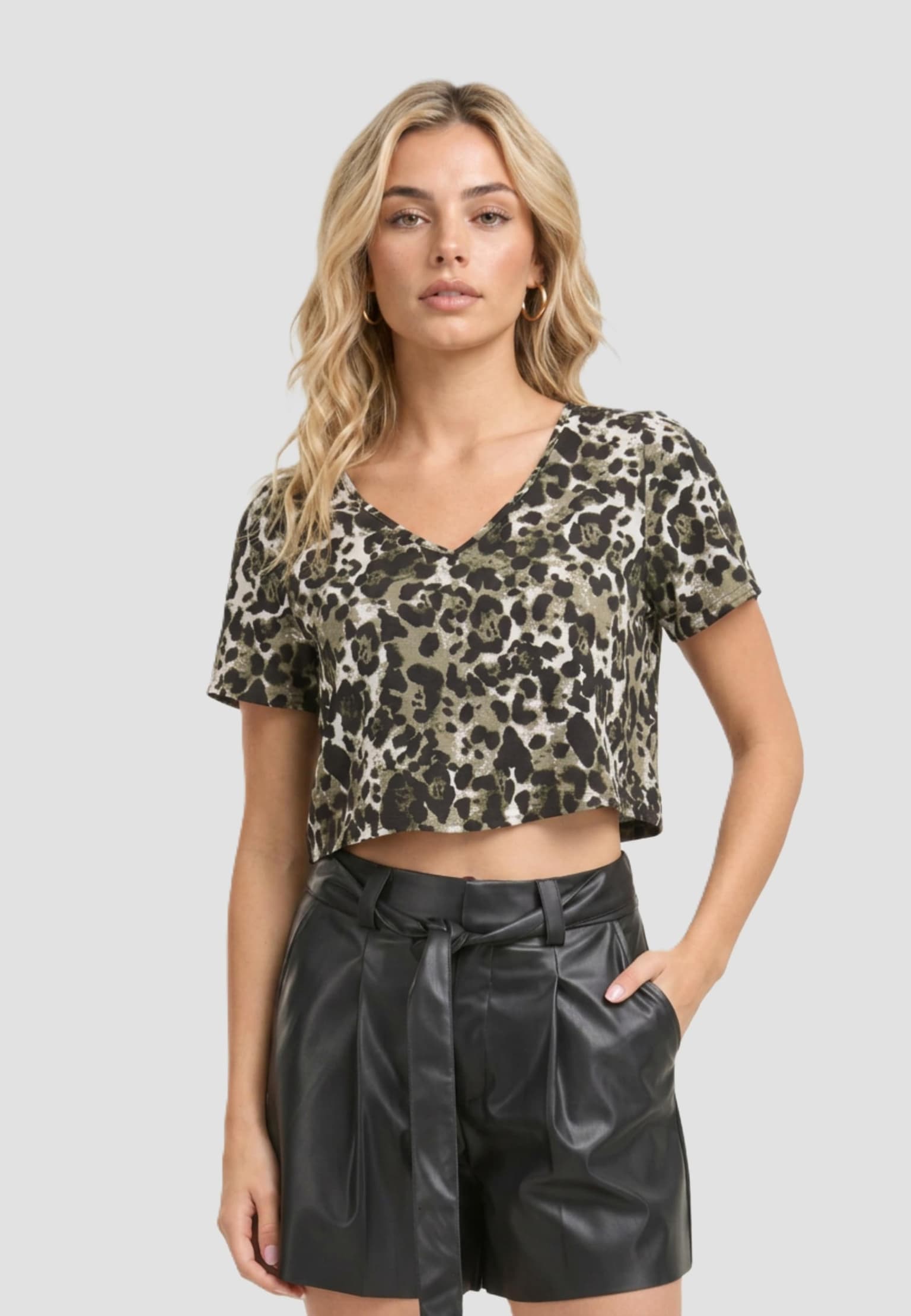 Noisy May NMCLARA S/S V-NECK TOP S*