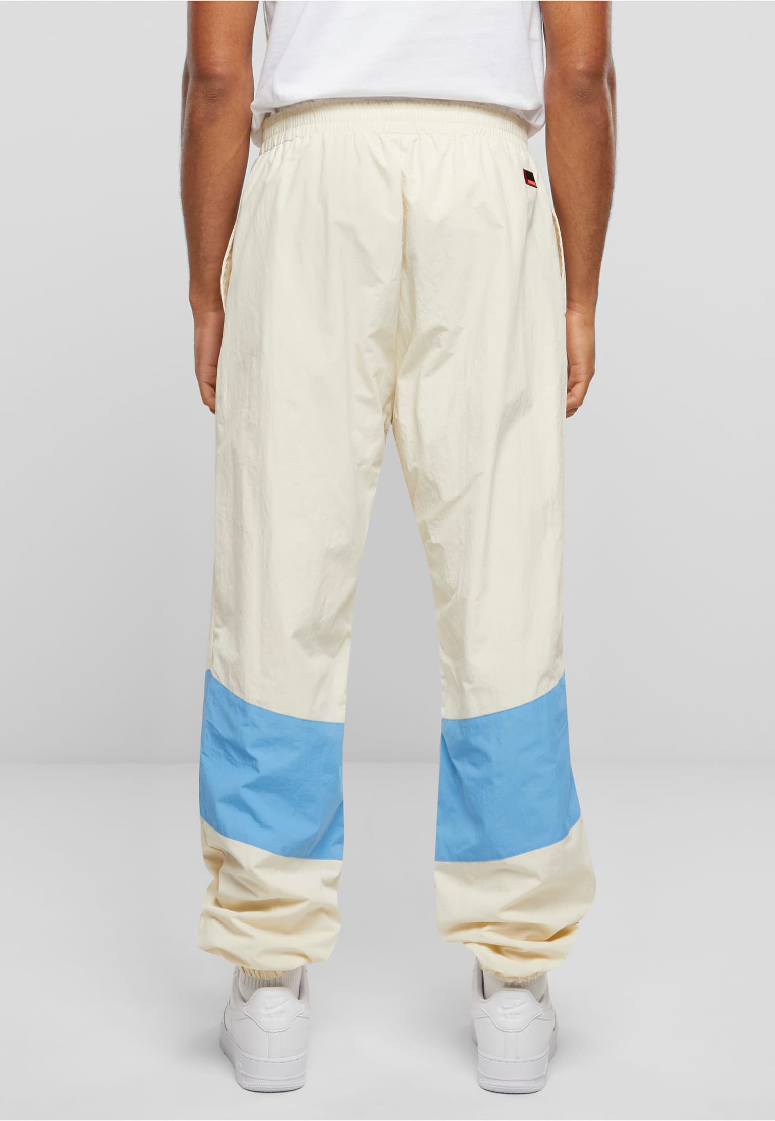 FM241-010-2 Fubu Corporate Block Track Pants – Bild 2