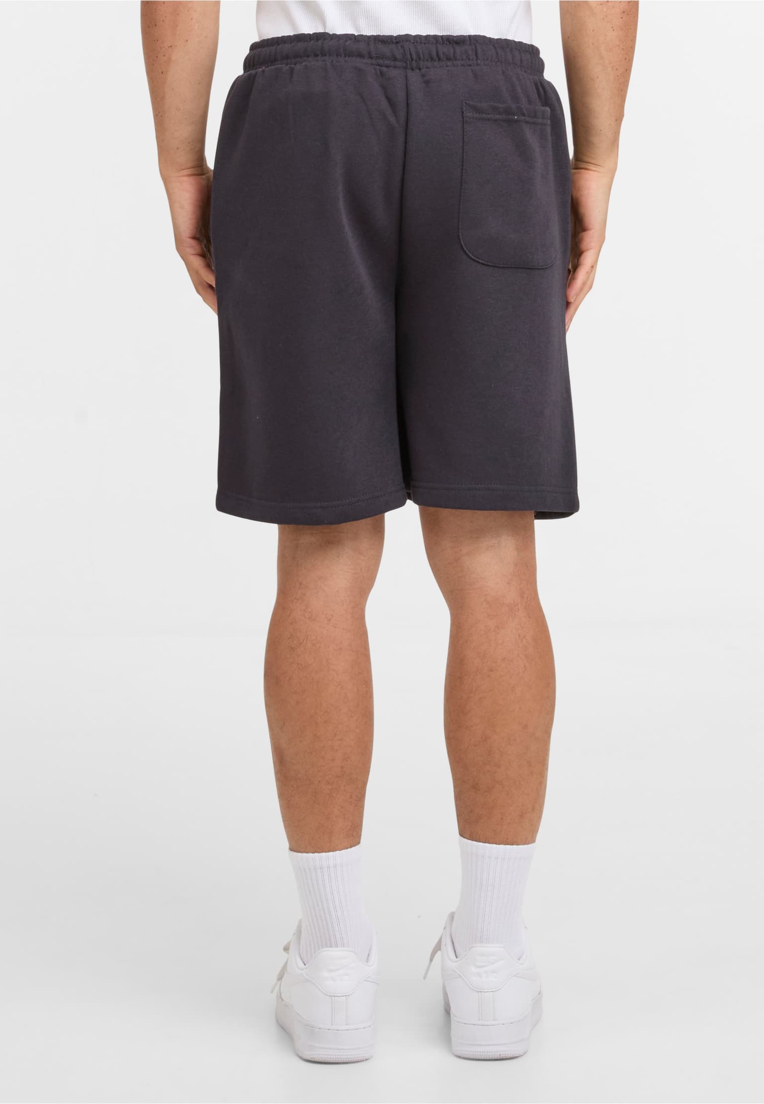 Urban Classics Basic Essential Sweatshorts – Bild 2