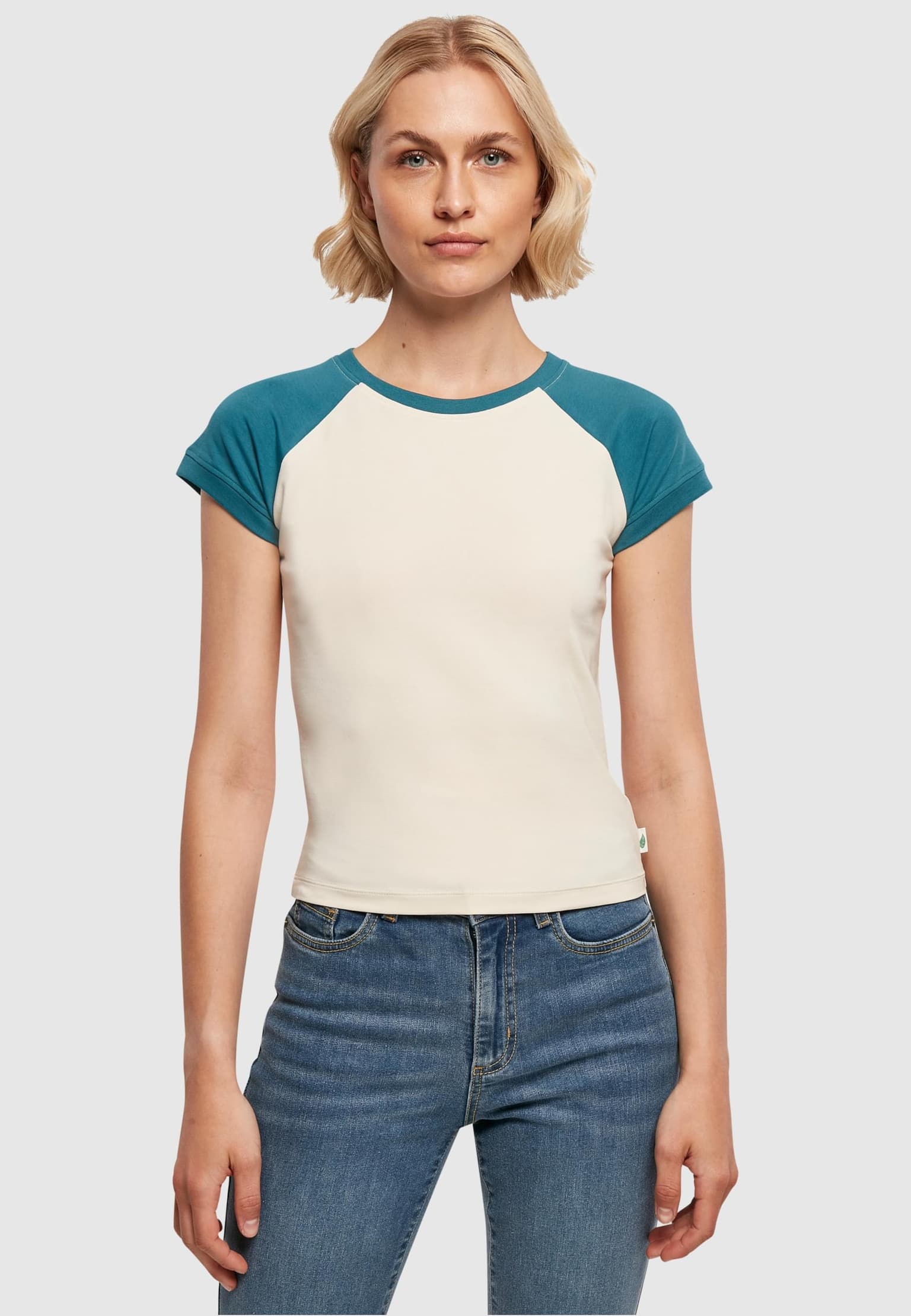 Urban Classics Ladies Essentials Stretch Short Retro Baseball Tee – Bild 3