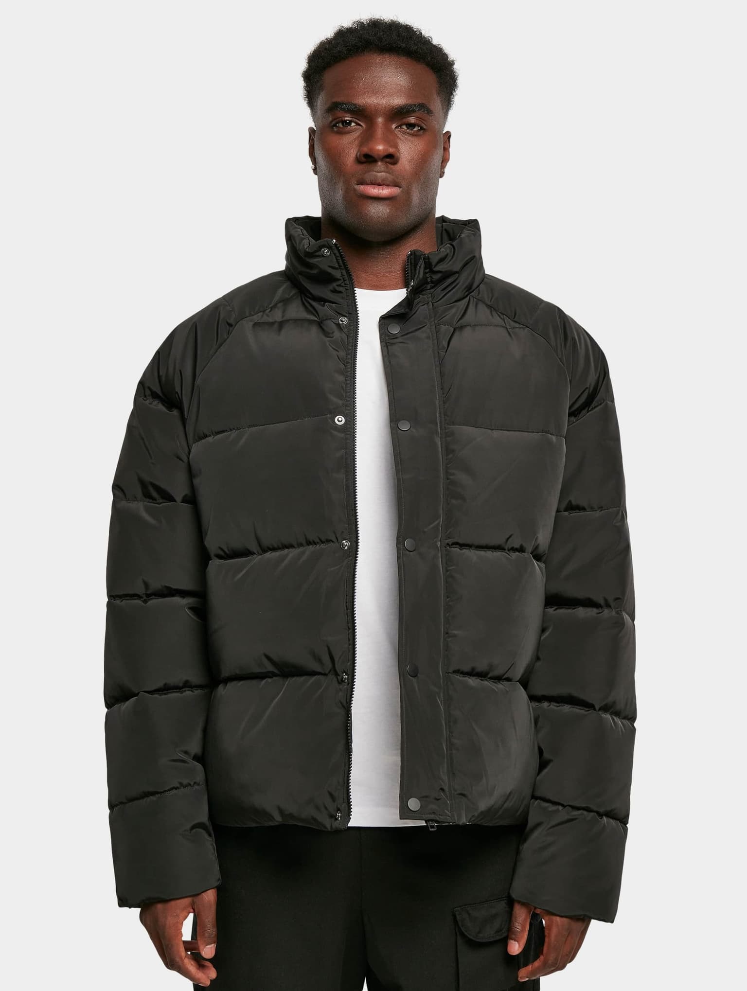 Urban Classics Raglan Puffer Jacket – Bild 3