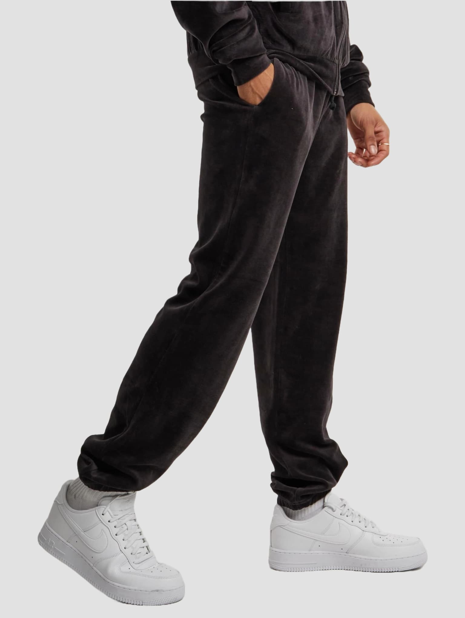 Urban Classics Velvet Trackpants – Bild 4